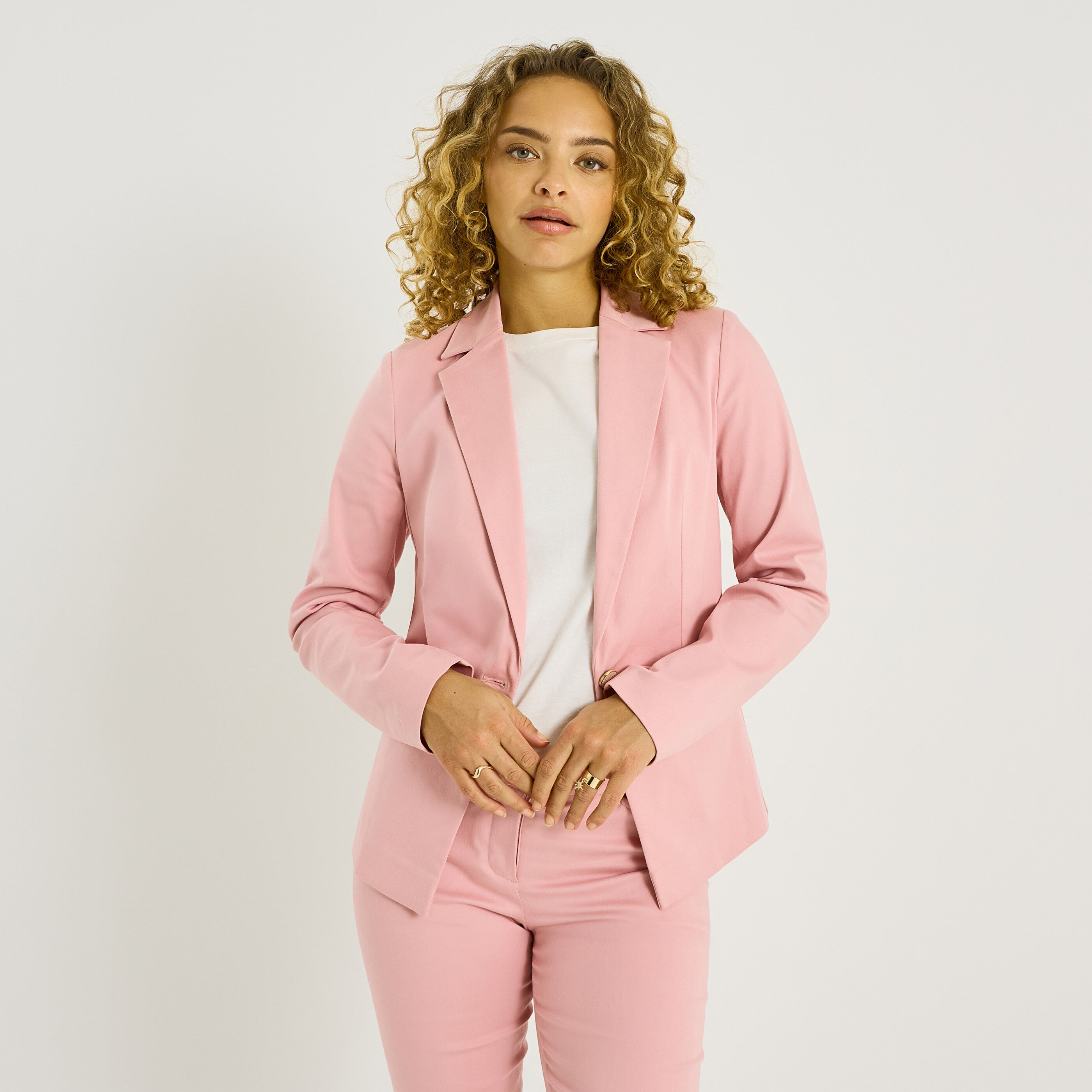Veste blazer structur&eacute;e femme
