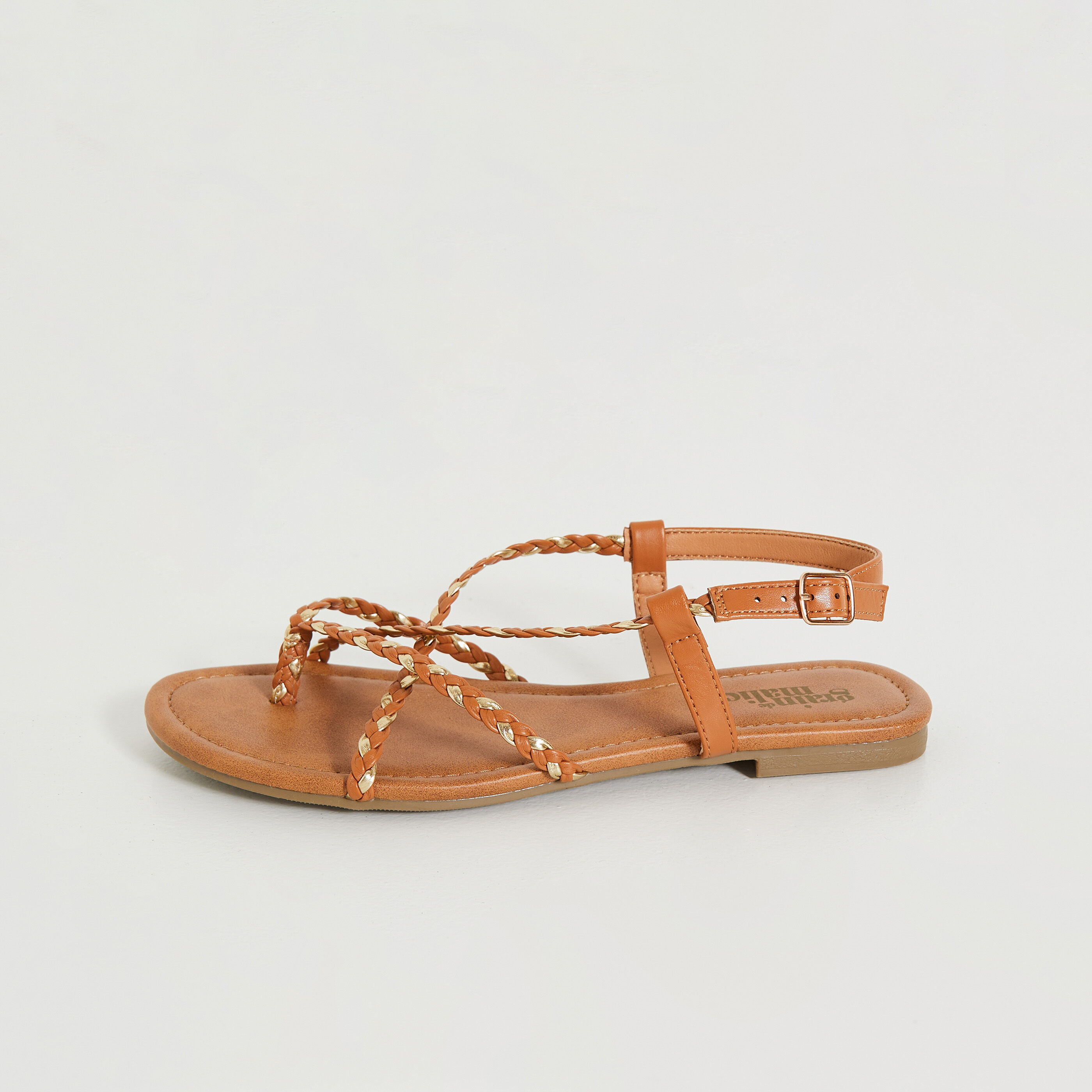 Sandale plate tress&eacute;e femme