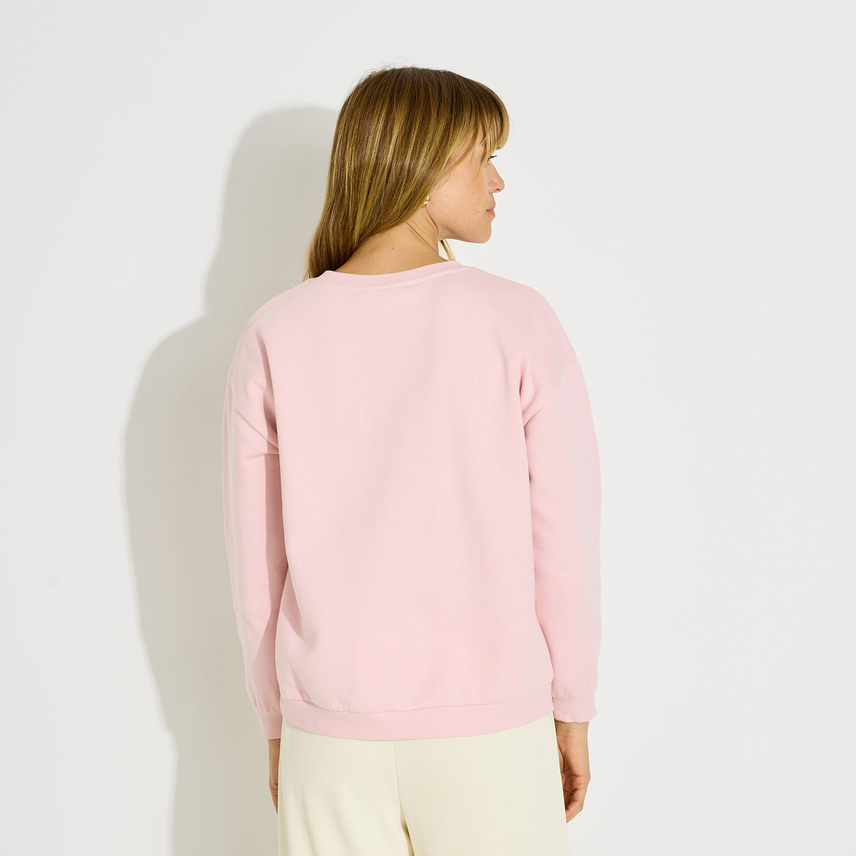 Sweat coupe droite motifs c&oelig;urs femme