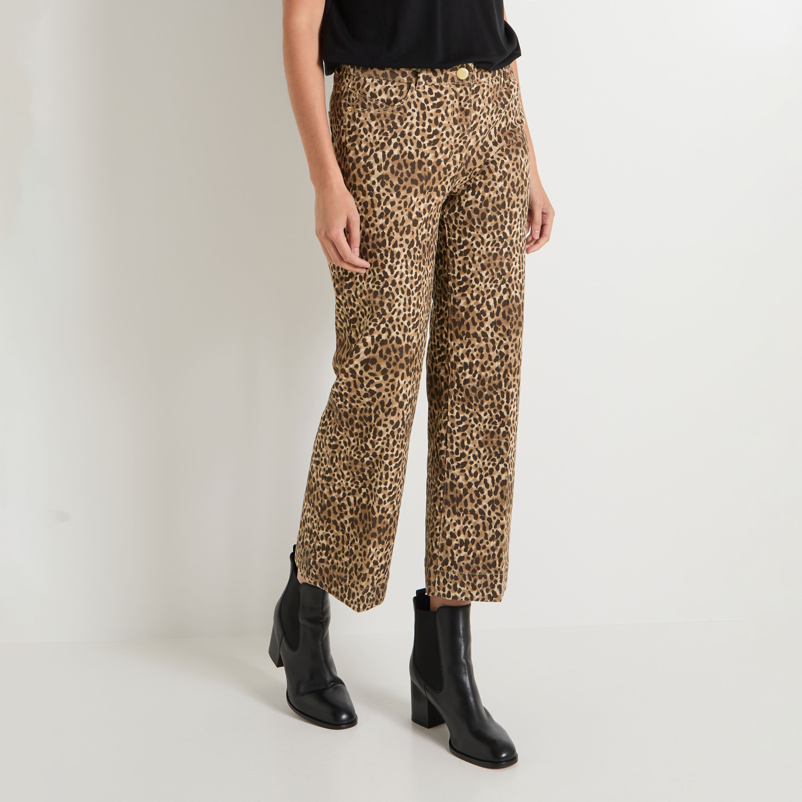 Jean raccourci TANZANIE femme