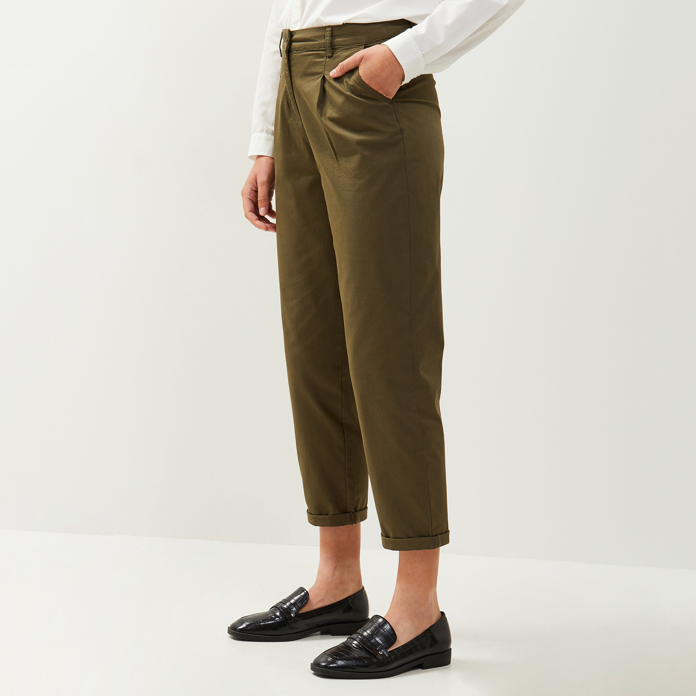Pantalon chino raccourci femme