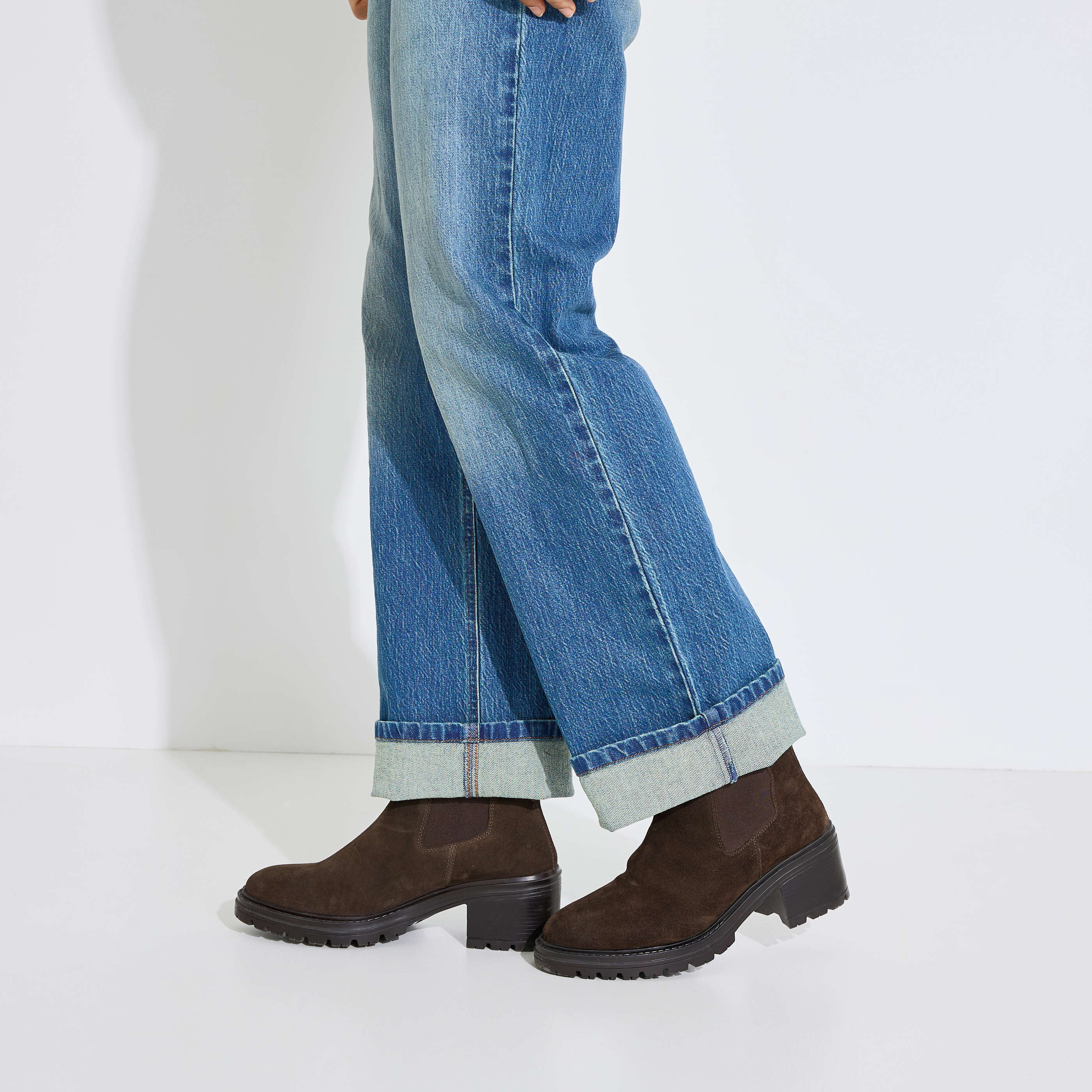 Boots &agrave; talon carr&eacute; avec &eacute;lastique femme