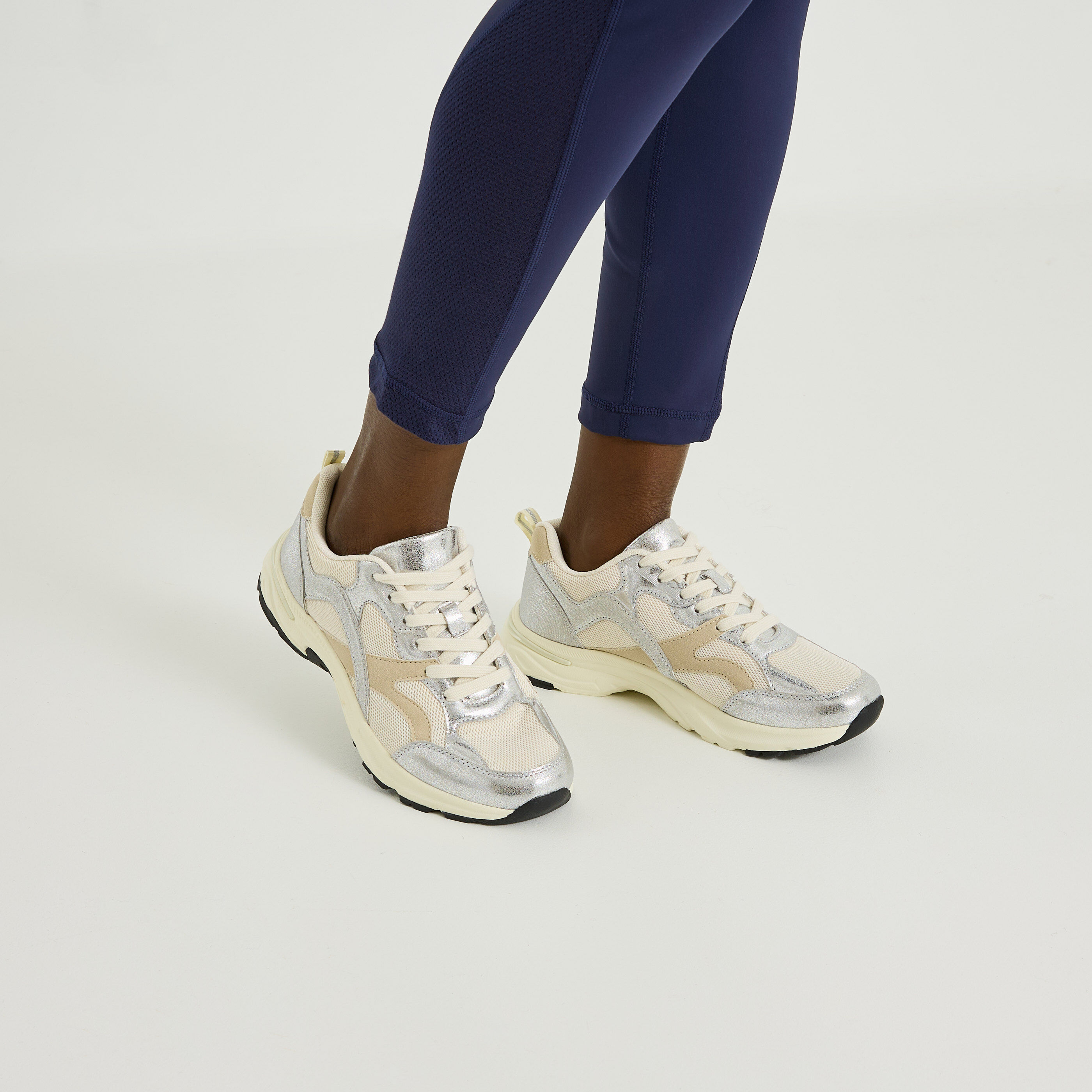 Baskets running tri-mati&egrave;res femme