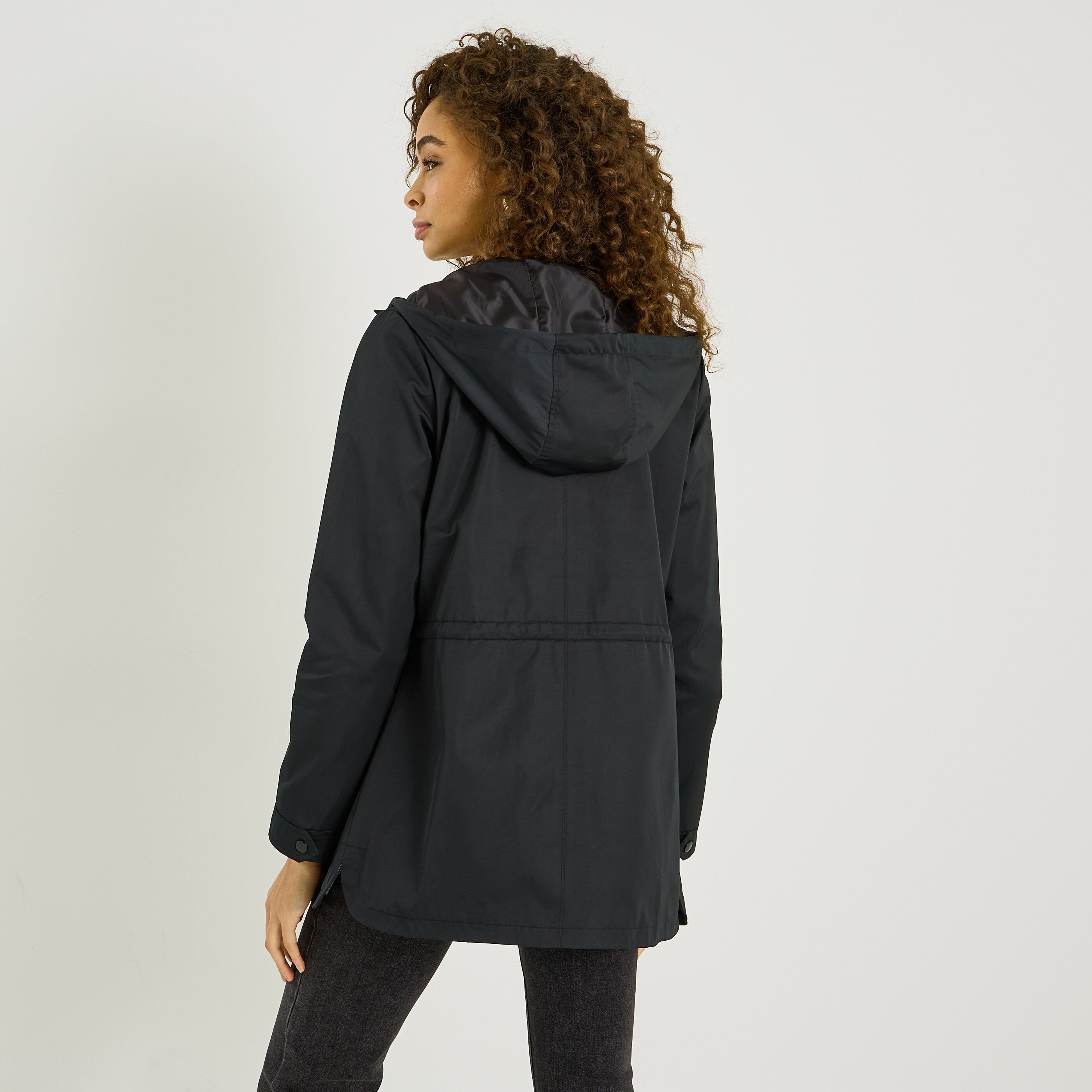 Parka l&eacute;g&egrave;re &agrave; capuche femme