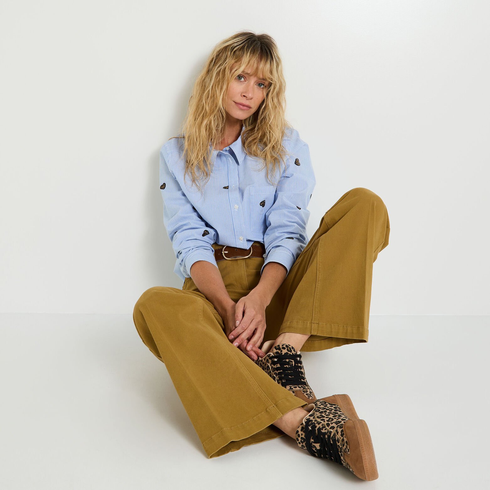 Chemise brodée à rayures femme