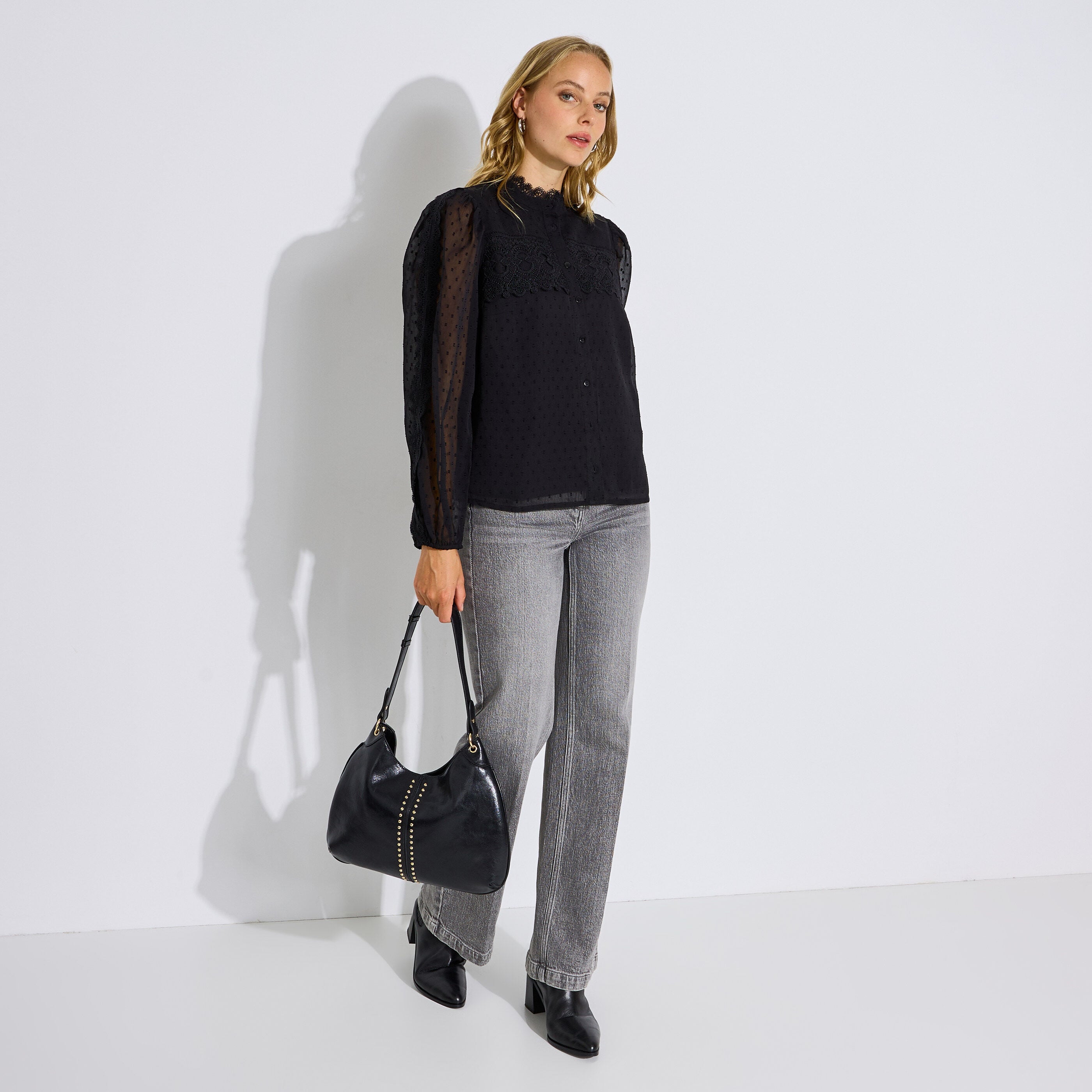 Chemise motifs plumetis femme