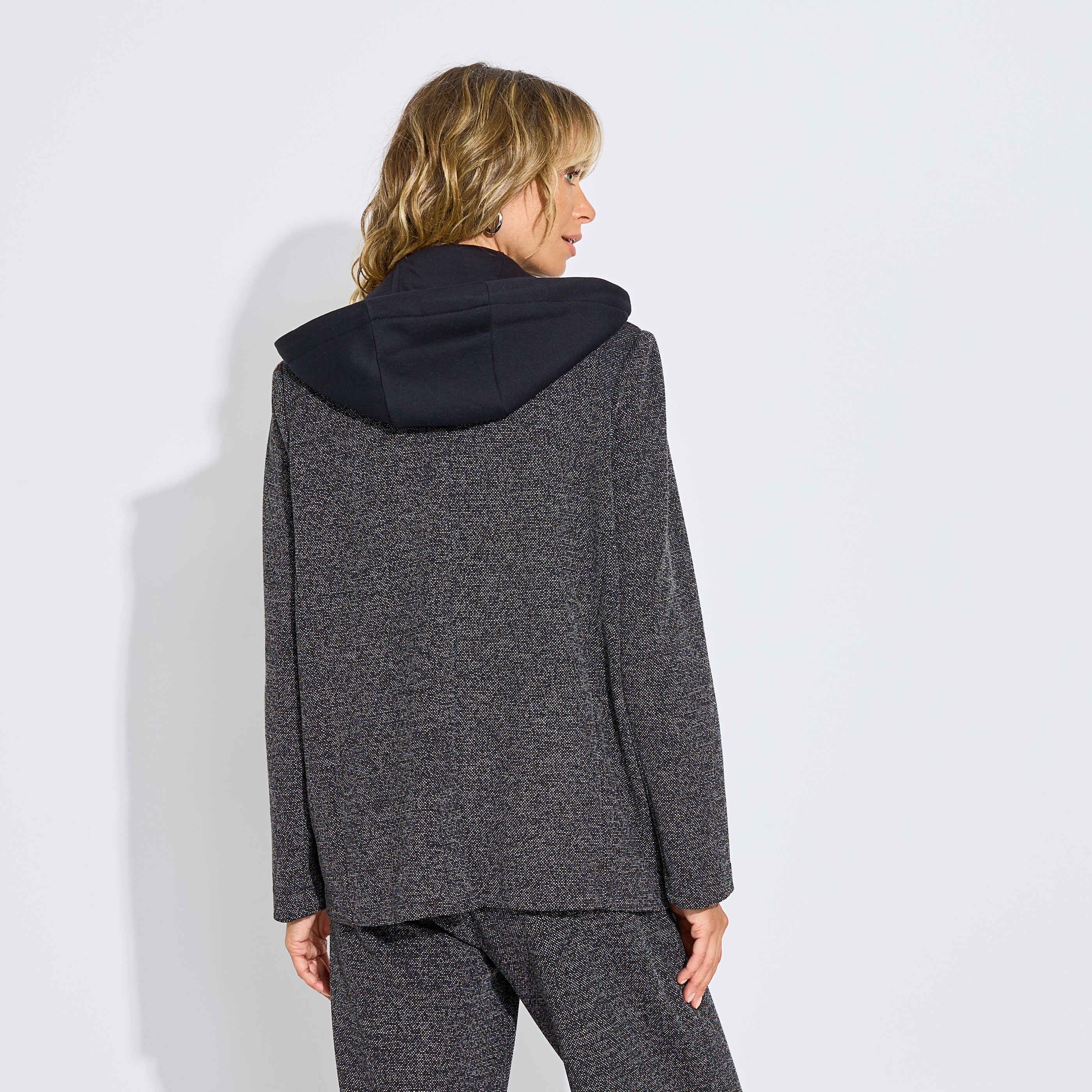 Veste blazer maille &agrave; capuche femme