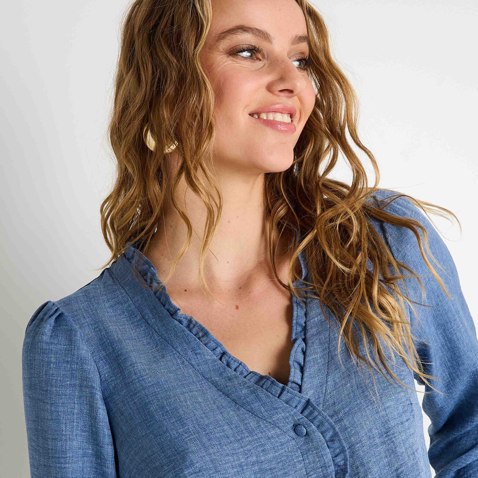 Chemise à volants femme