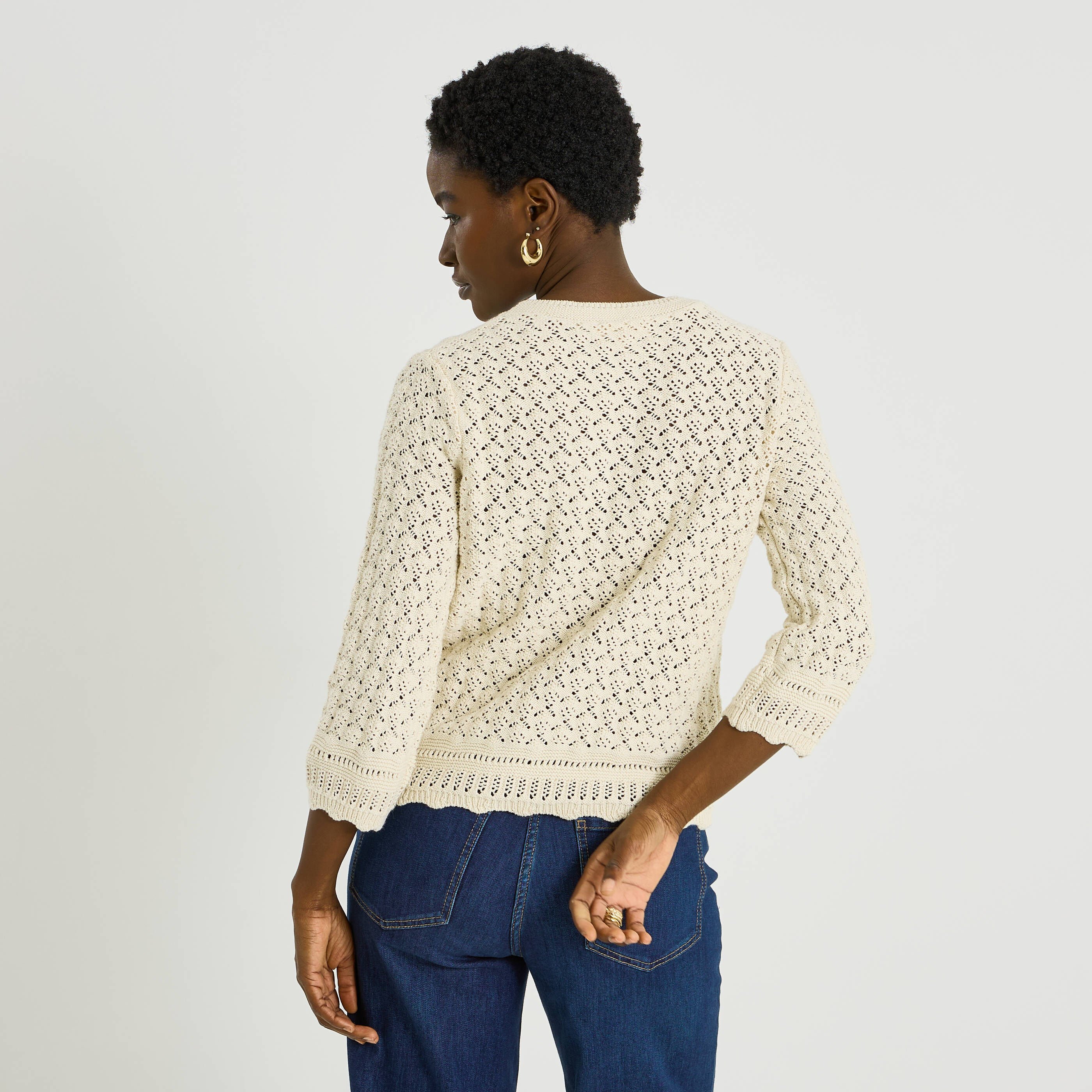 Pull avec d&eacute;tails ajour&eacute;s femme