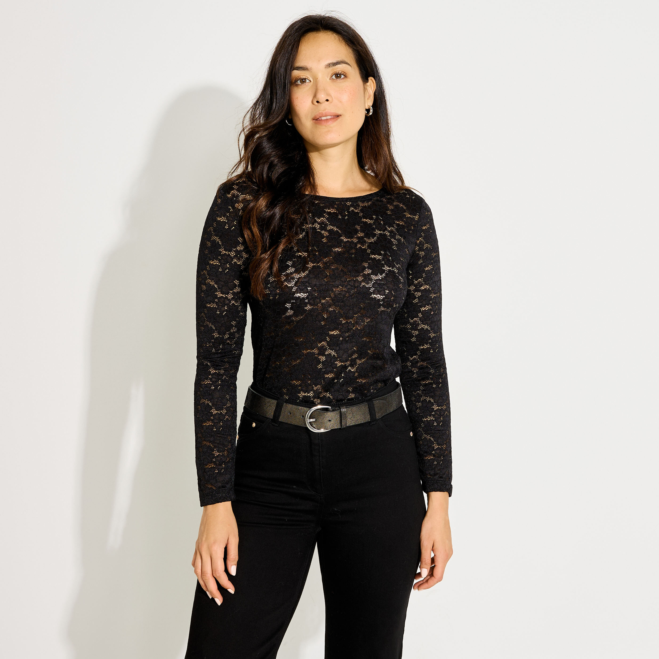 T-shirt ajour&eacute; manches longues femme