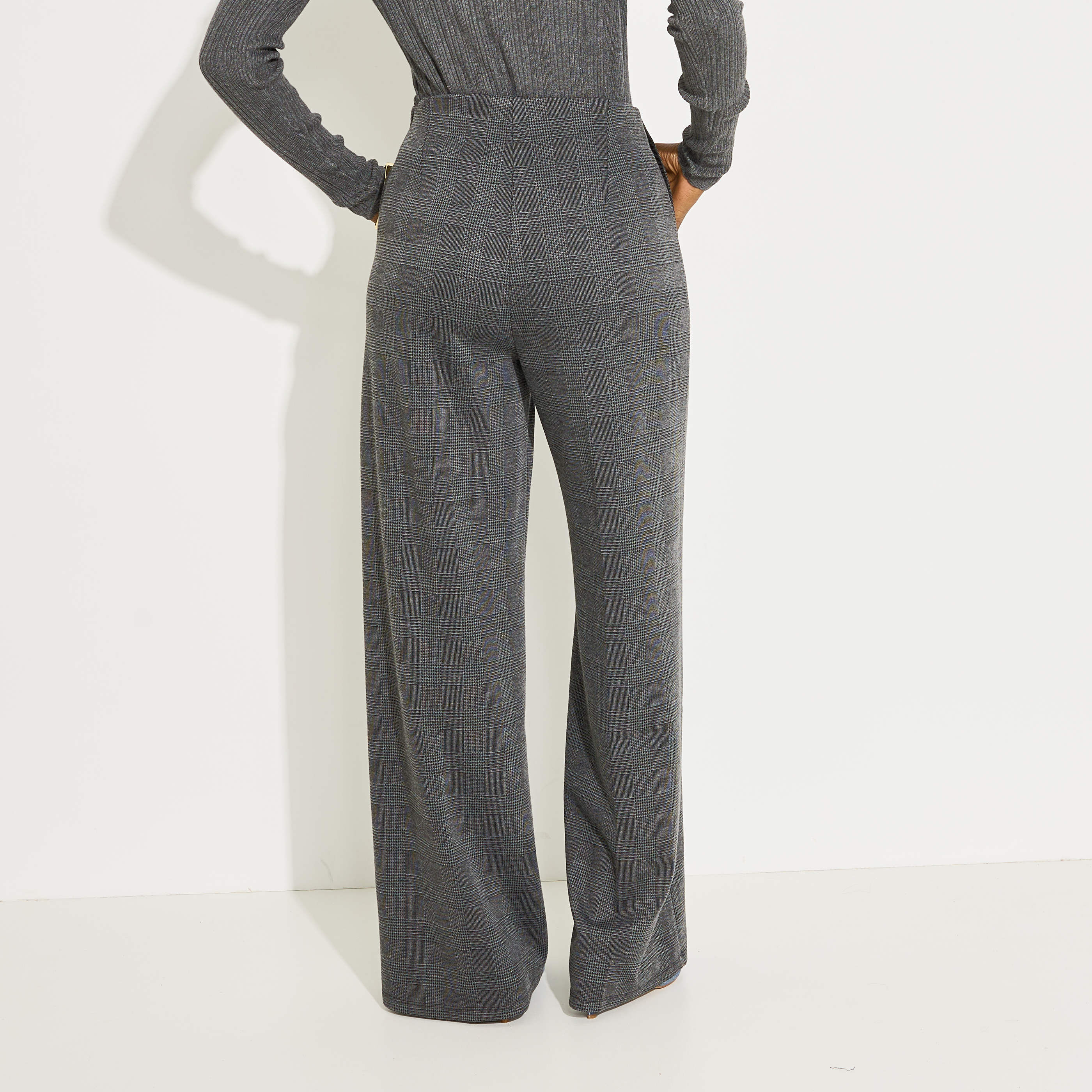 Pantalon large &agrave; carreaux femme