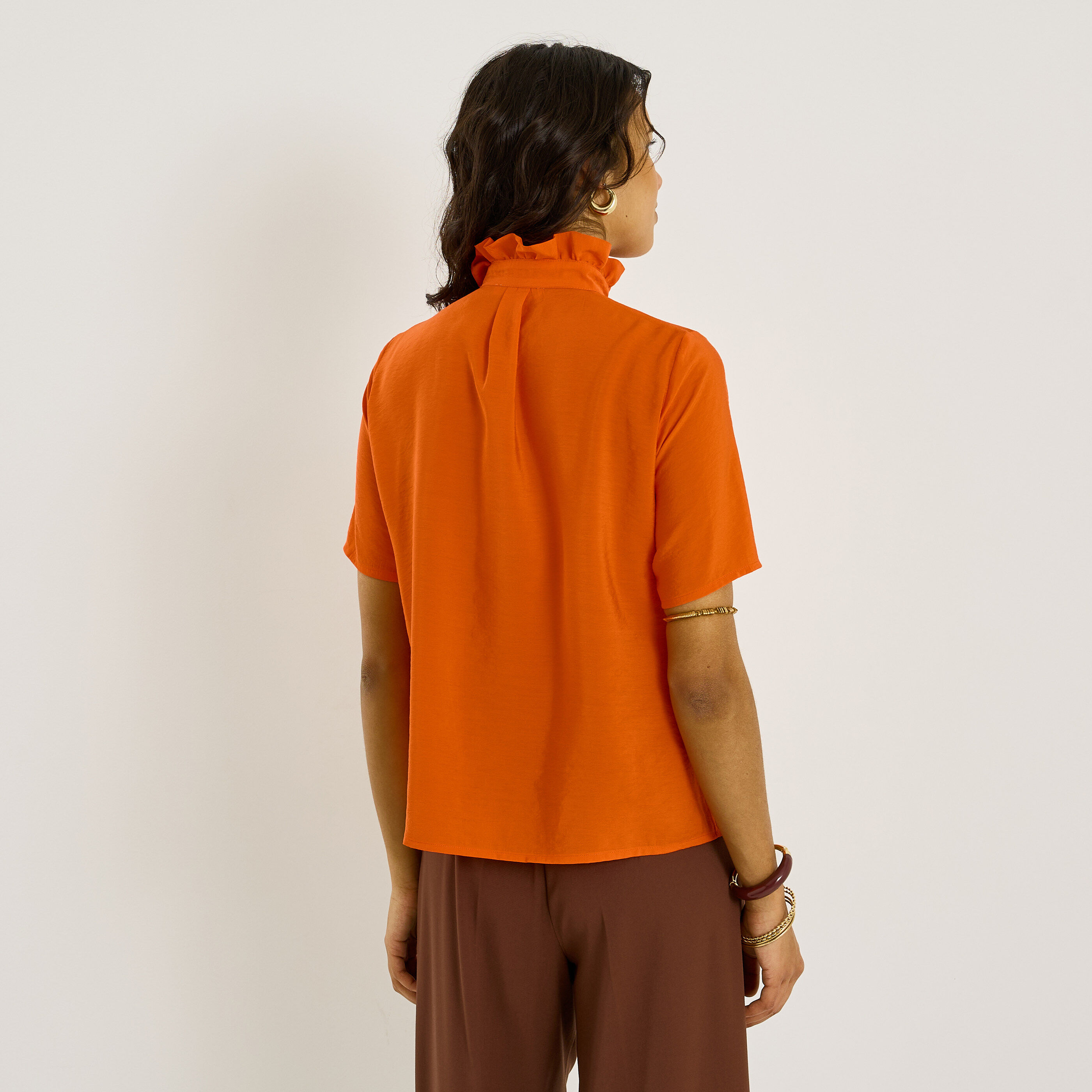 Blouse col montant &agrave; volants femme 