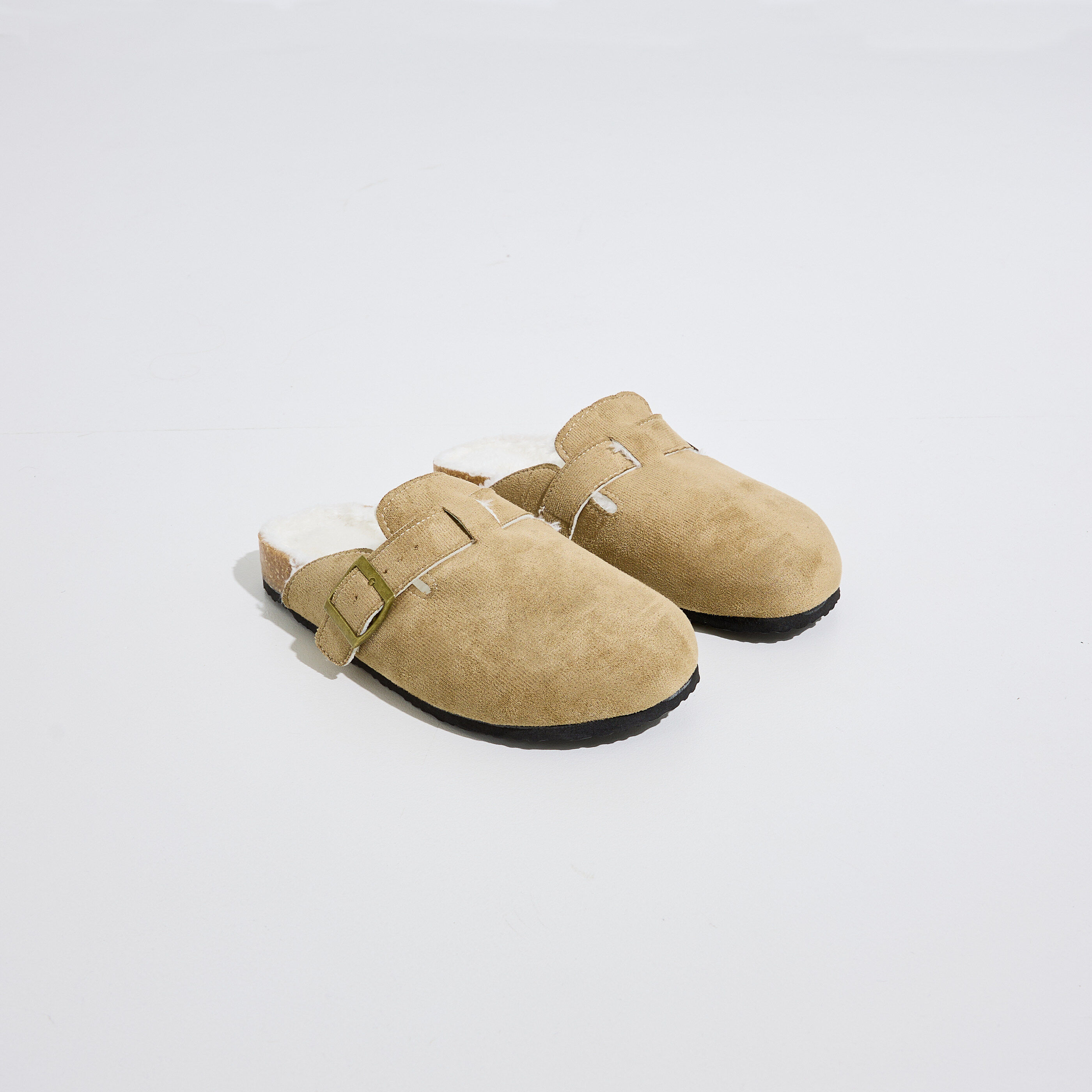 Chaussons mules sabots femme