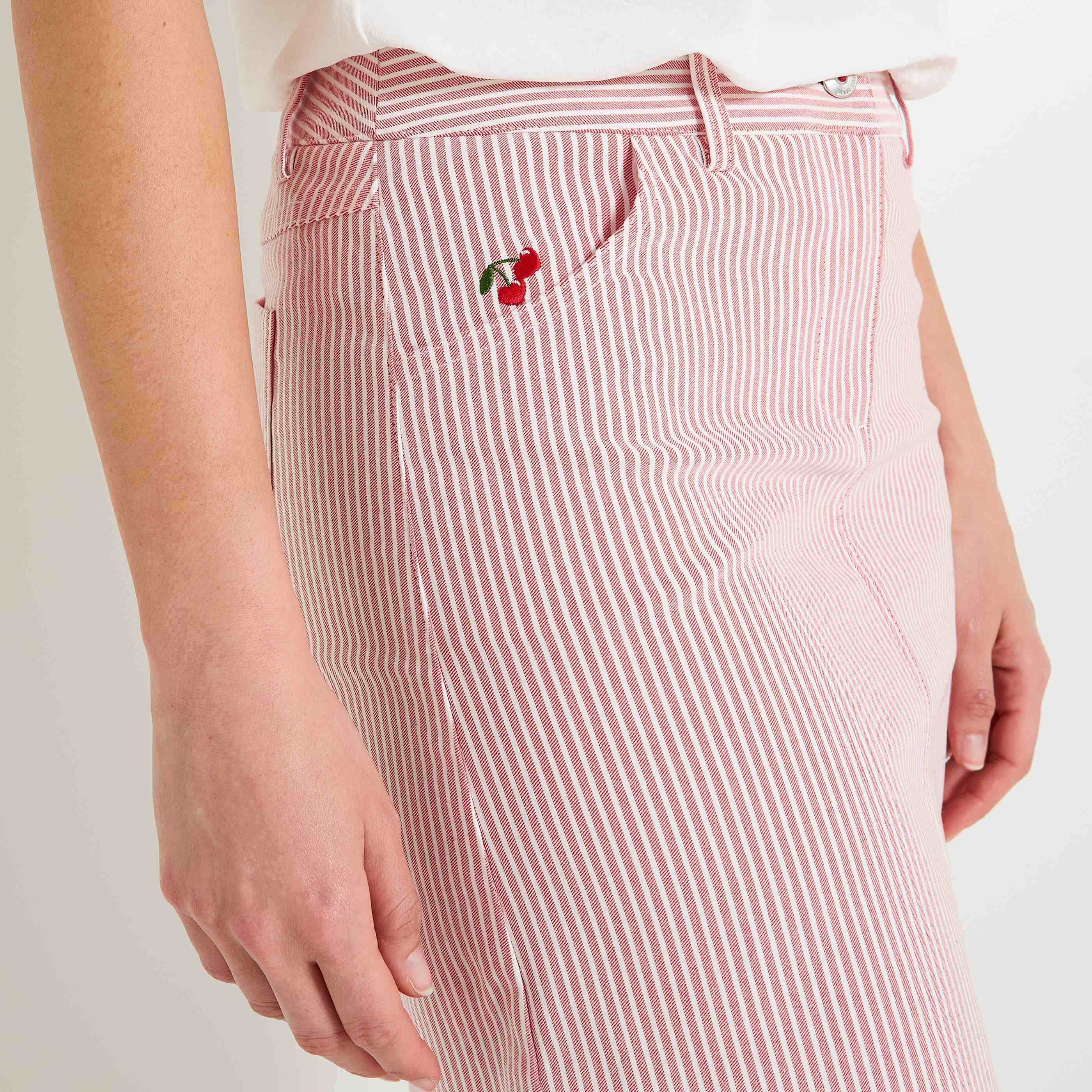 Jupe trap&egrave;ze ray&eacute;e femme