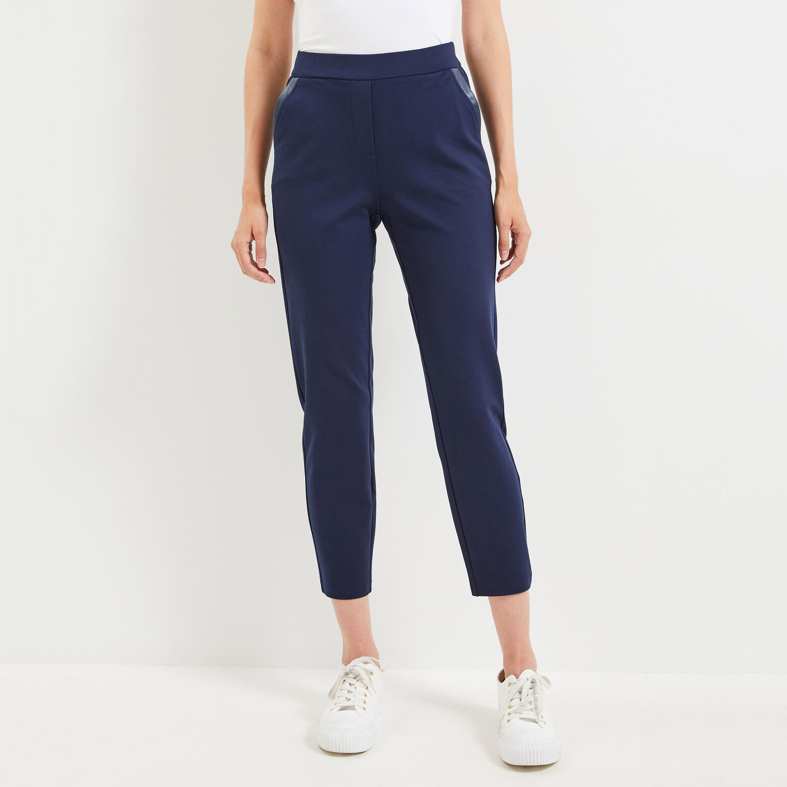 Pantalon cigarette raccourci