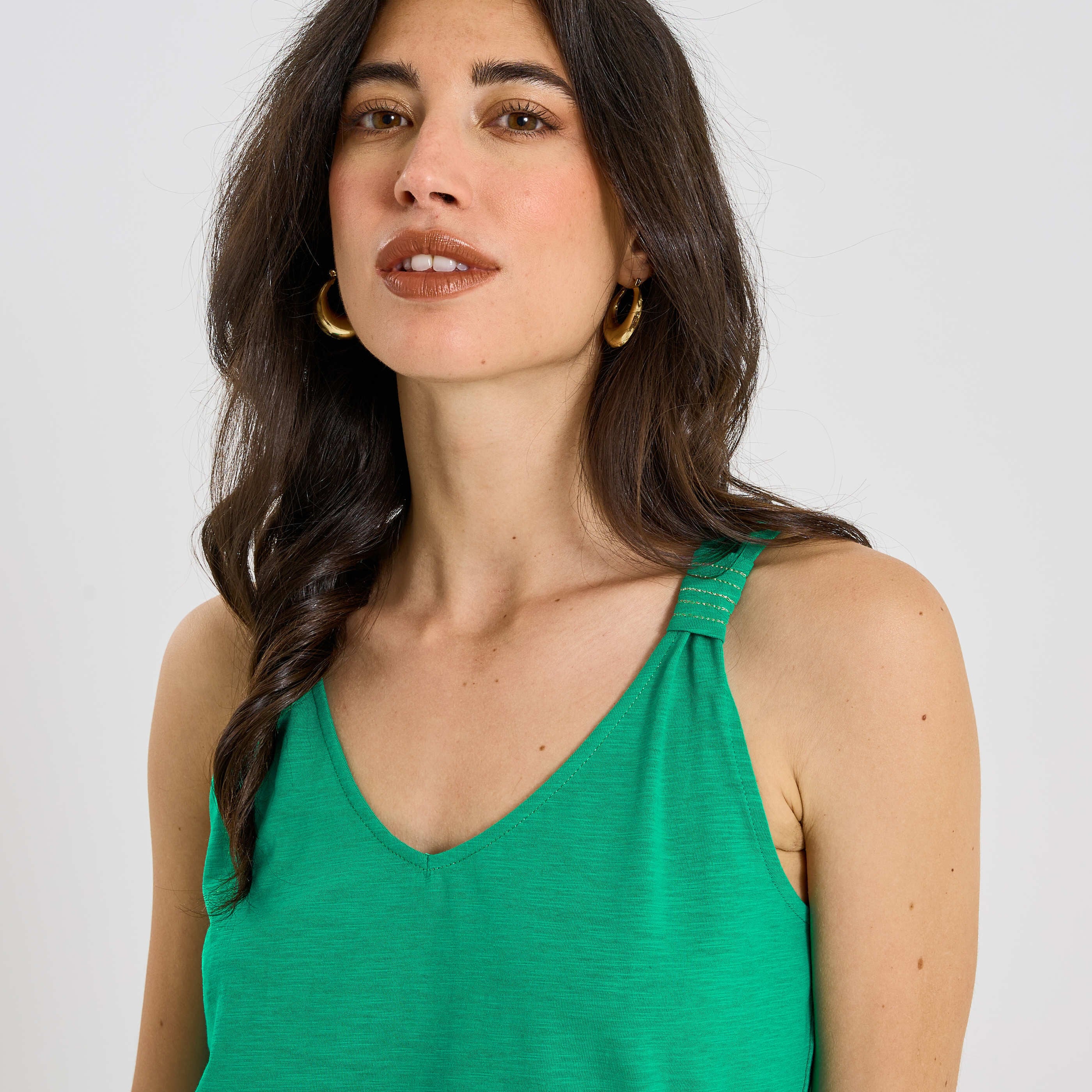 D&eacute;bardeur col V d&eacute;tails brillants femme