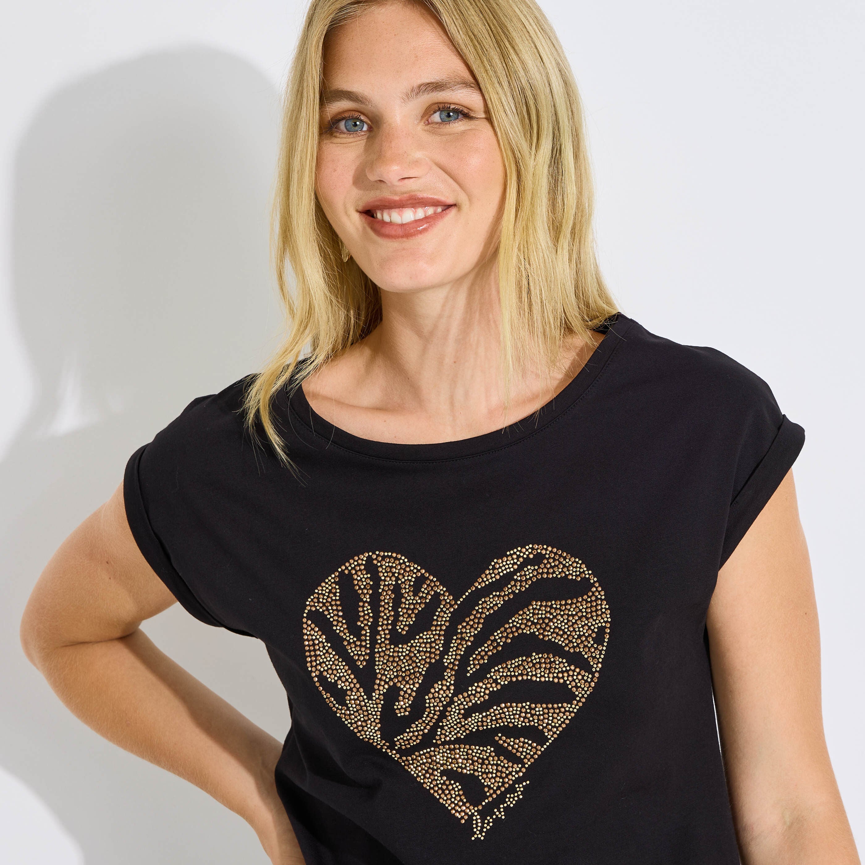 T-shirt motif c&oelig;ur strass femme