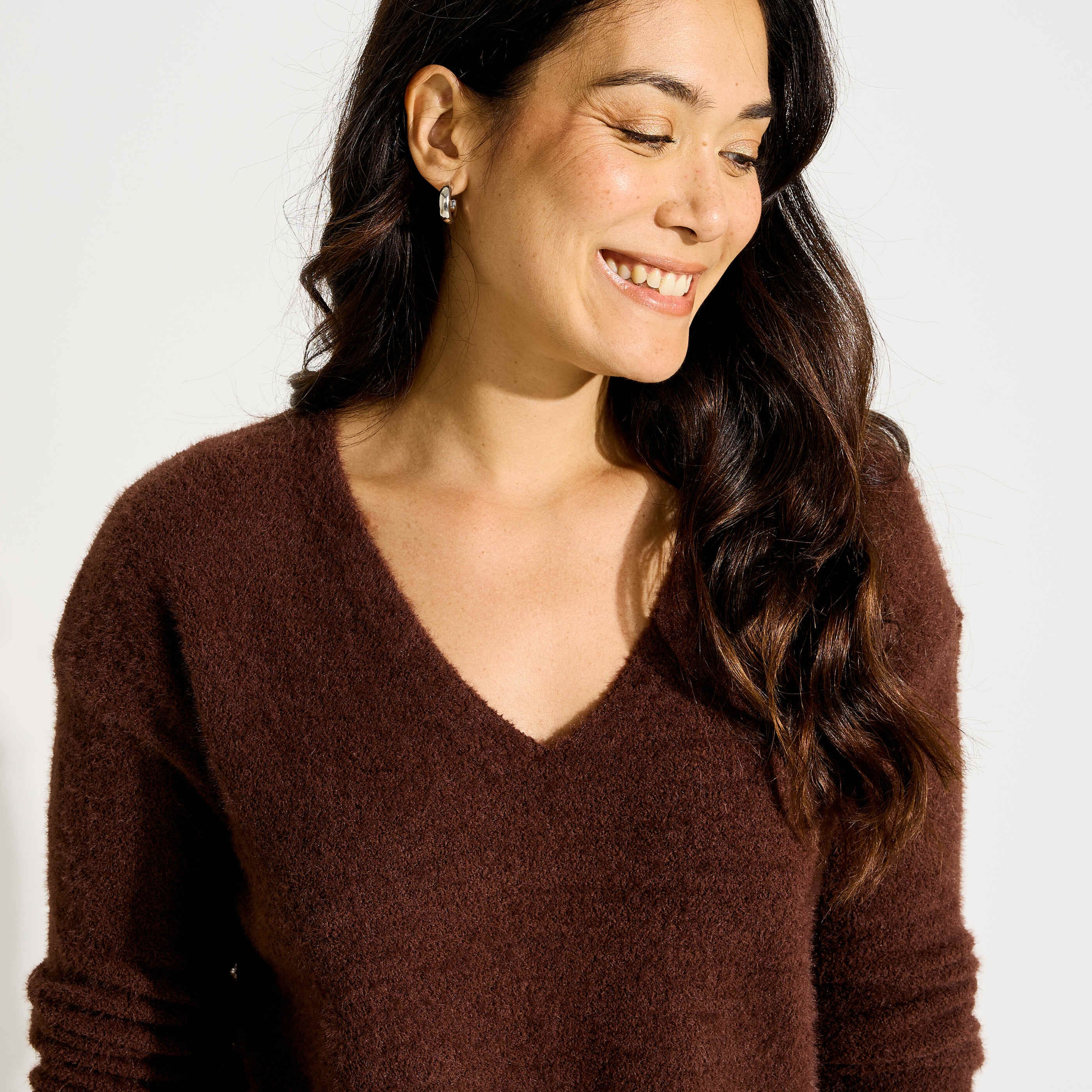 Pull doux manches longues col V femme