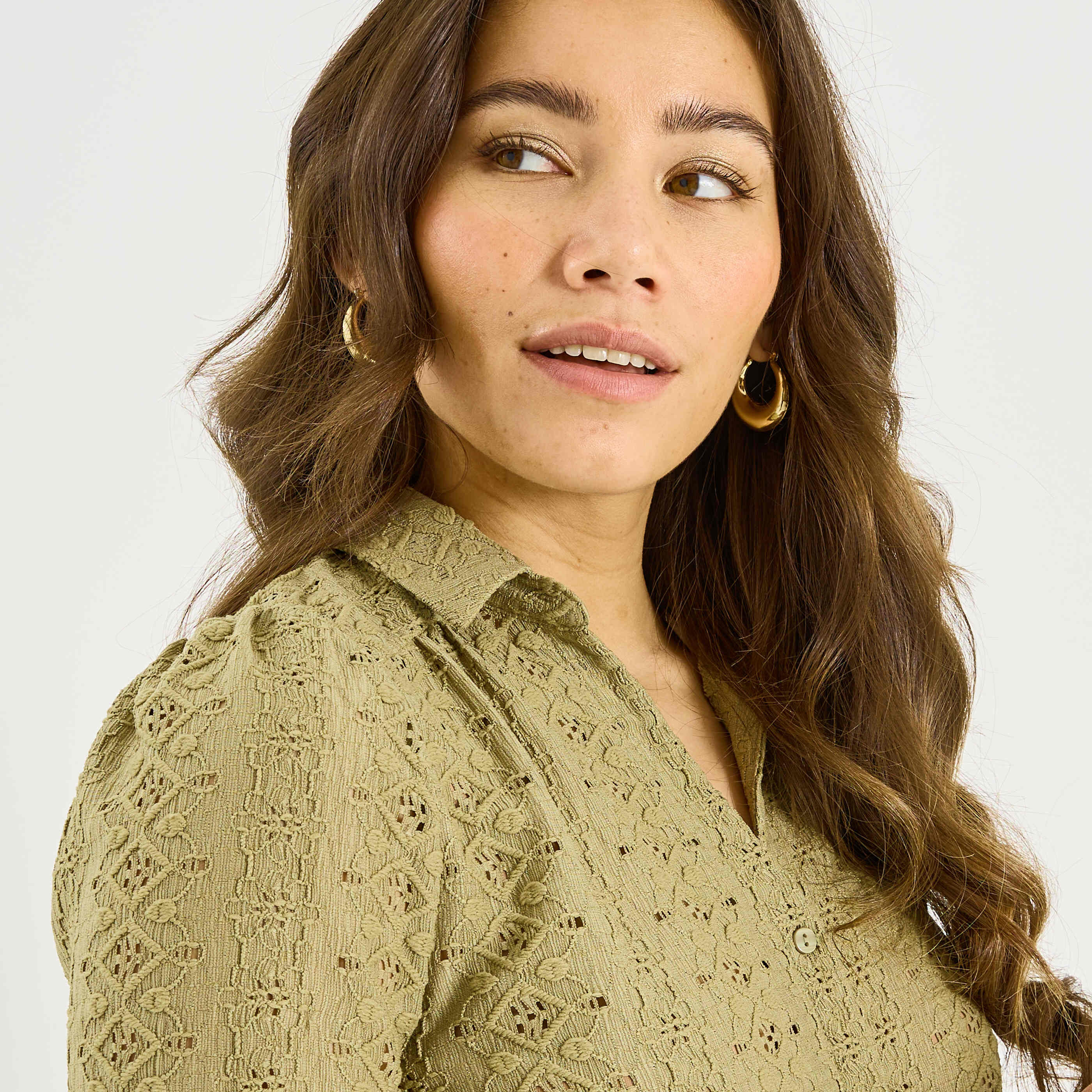 Chemise en maille ajour&eacute;e femme