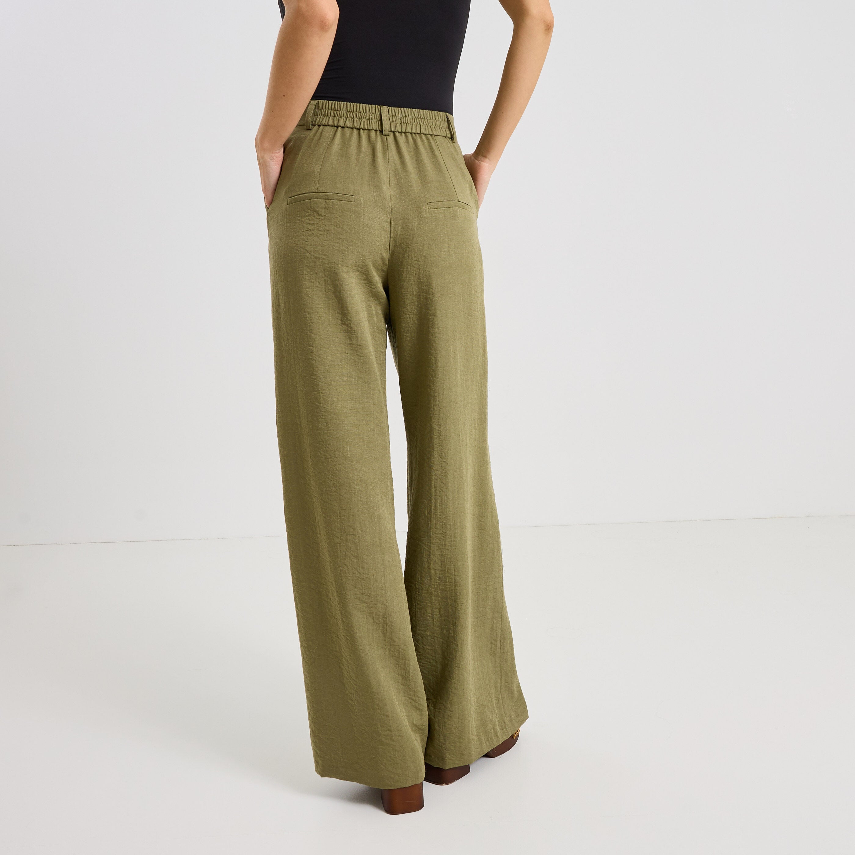 Pantalon large &agrave; pinces femme