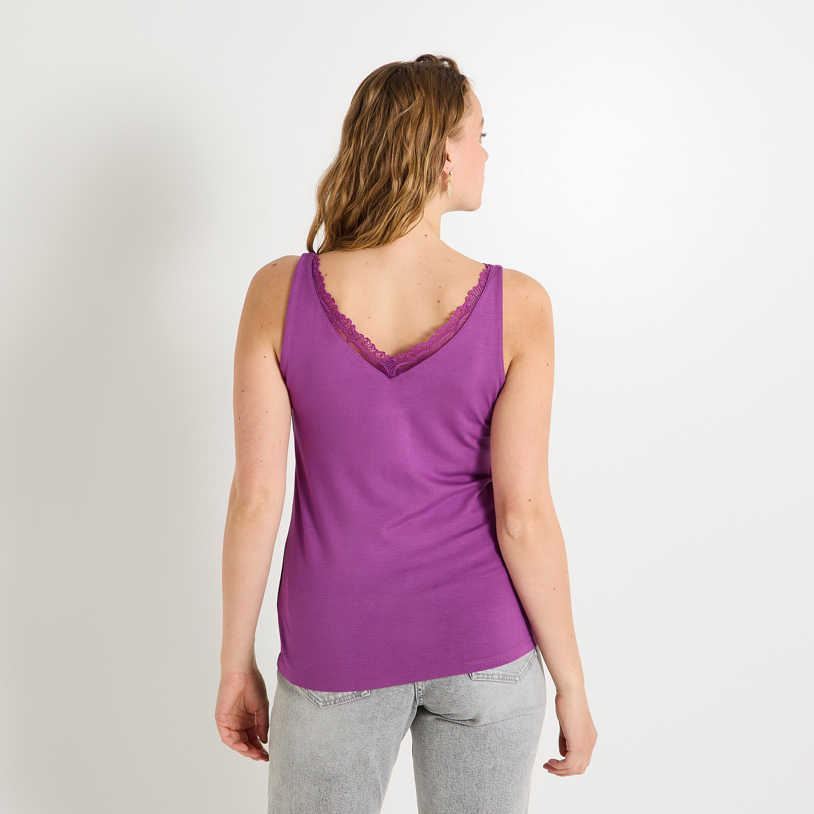 D&eacute;bardeur col V femme