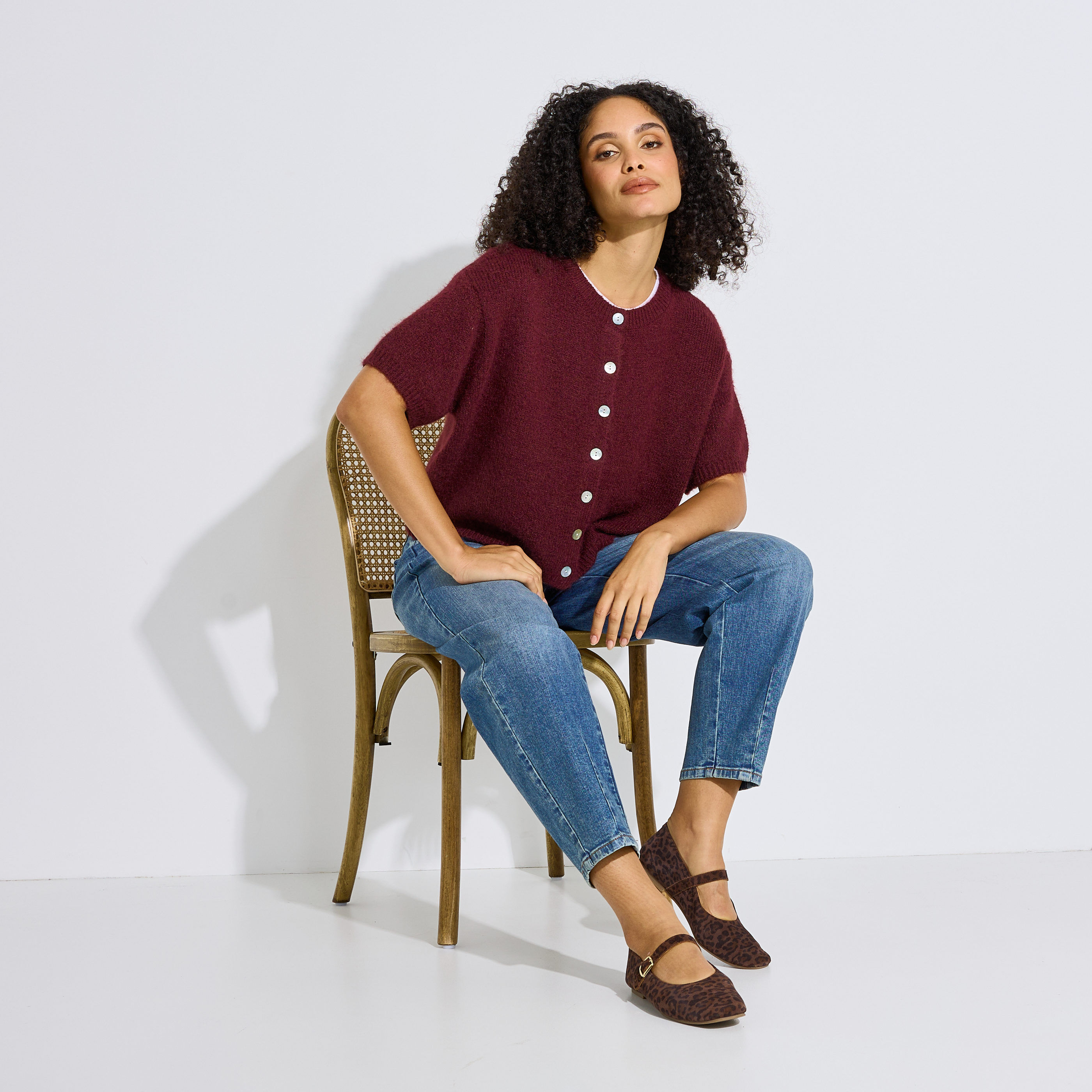 Gilet boutonn&eacute; manches courtes femme