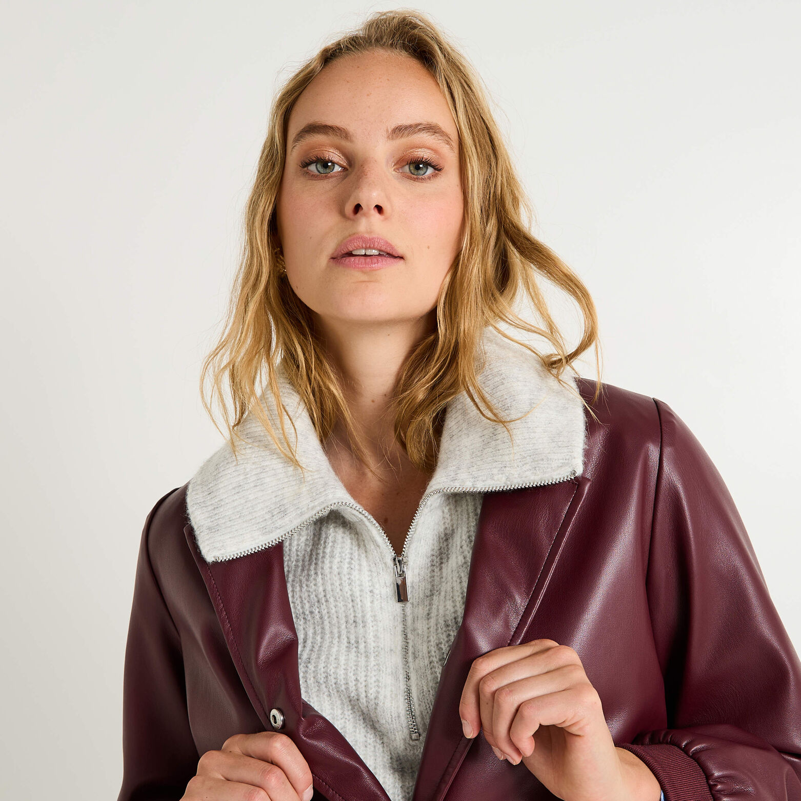 Col zippé uni femme