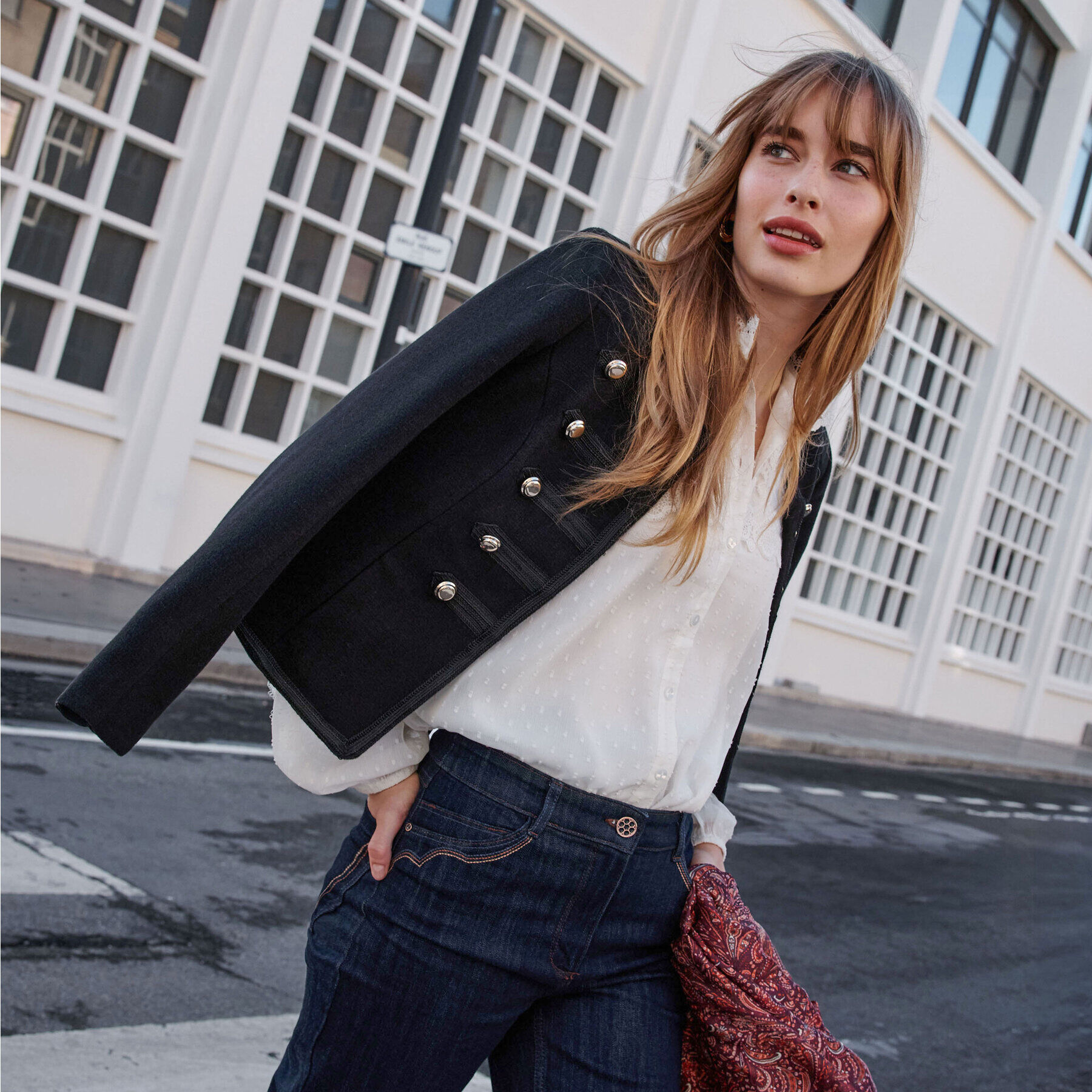 Veste courte officier femme