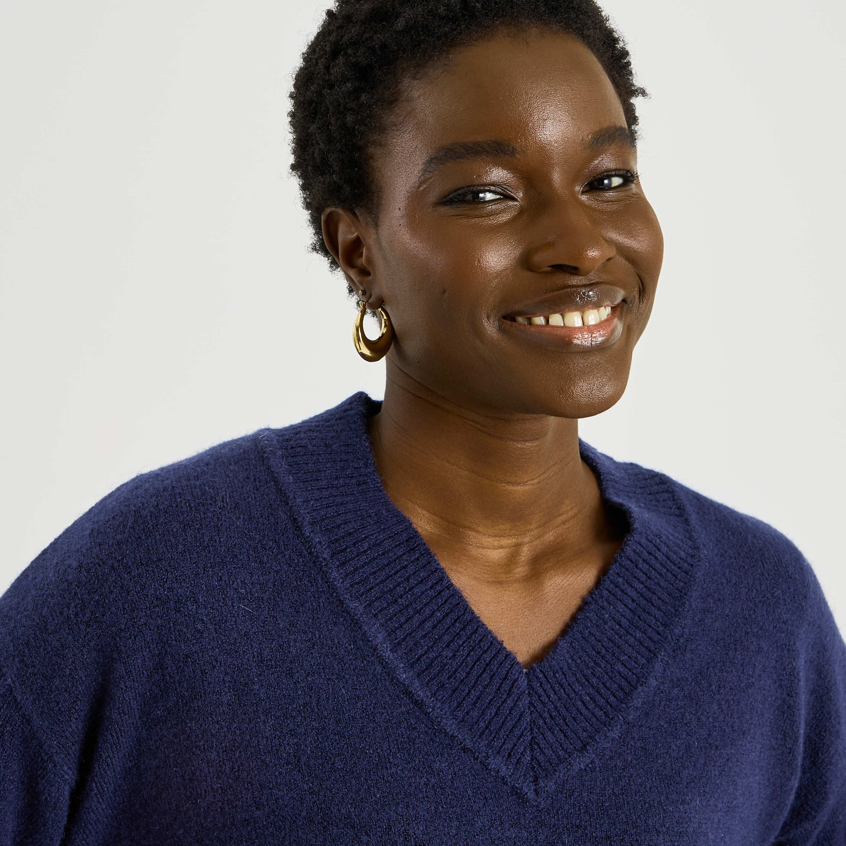 Pull loose &agrave; col V femme