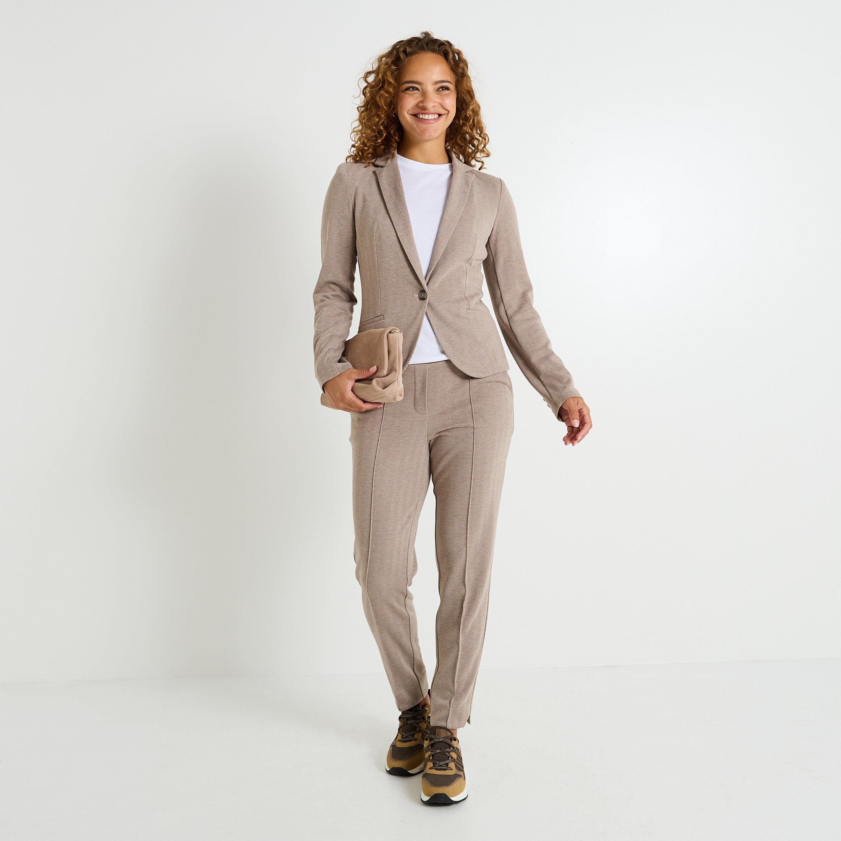 Blazer en maille &agrave; capuche femme