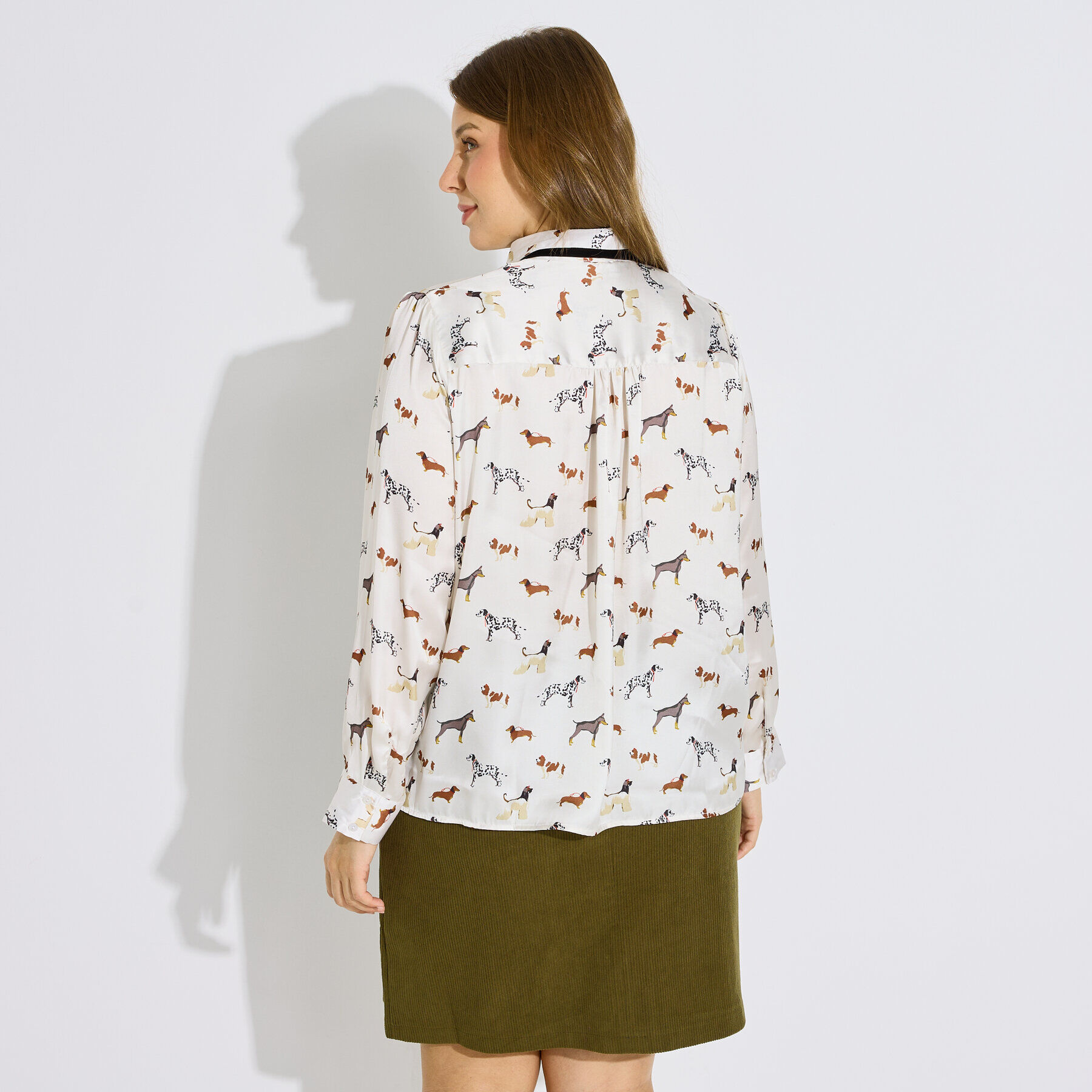 Chemise imprim&eacute;e n&oelig;ud lavalli&egrave;re femme
