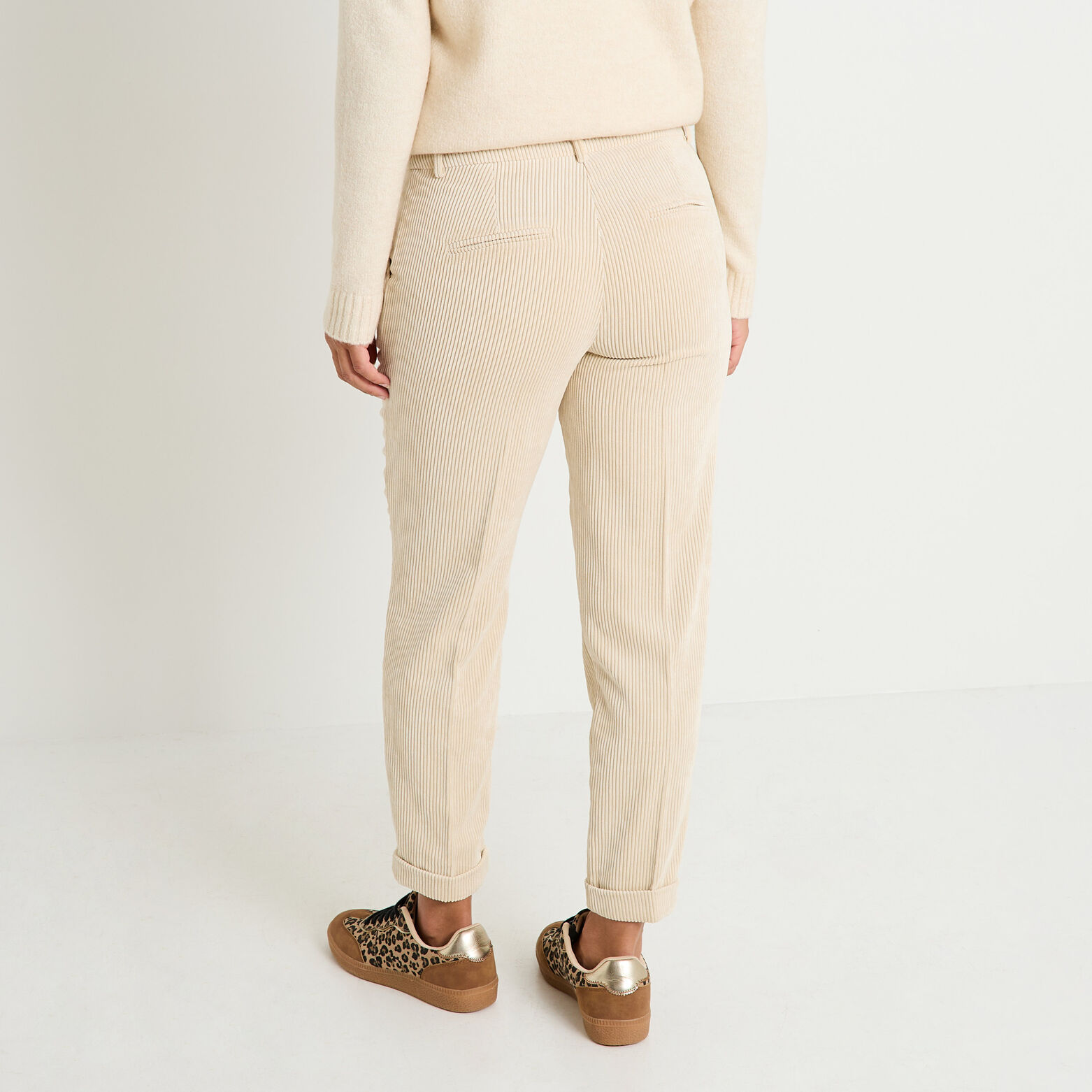 Pantalon en velours à revers femme