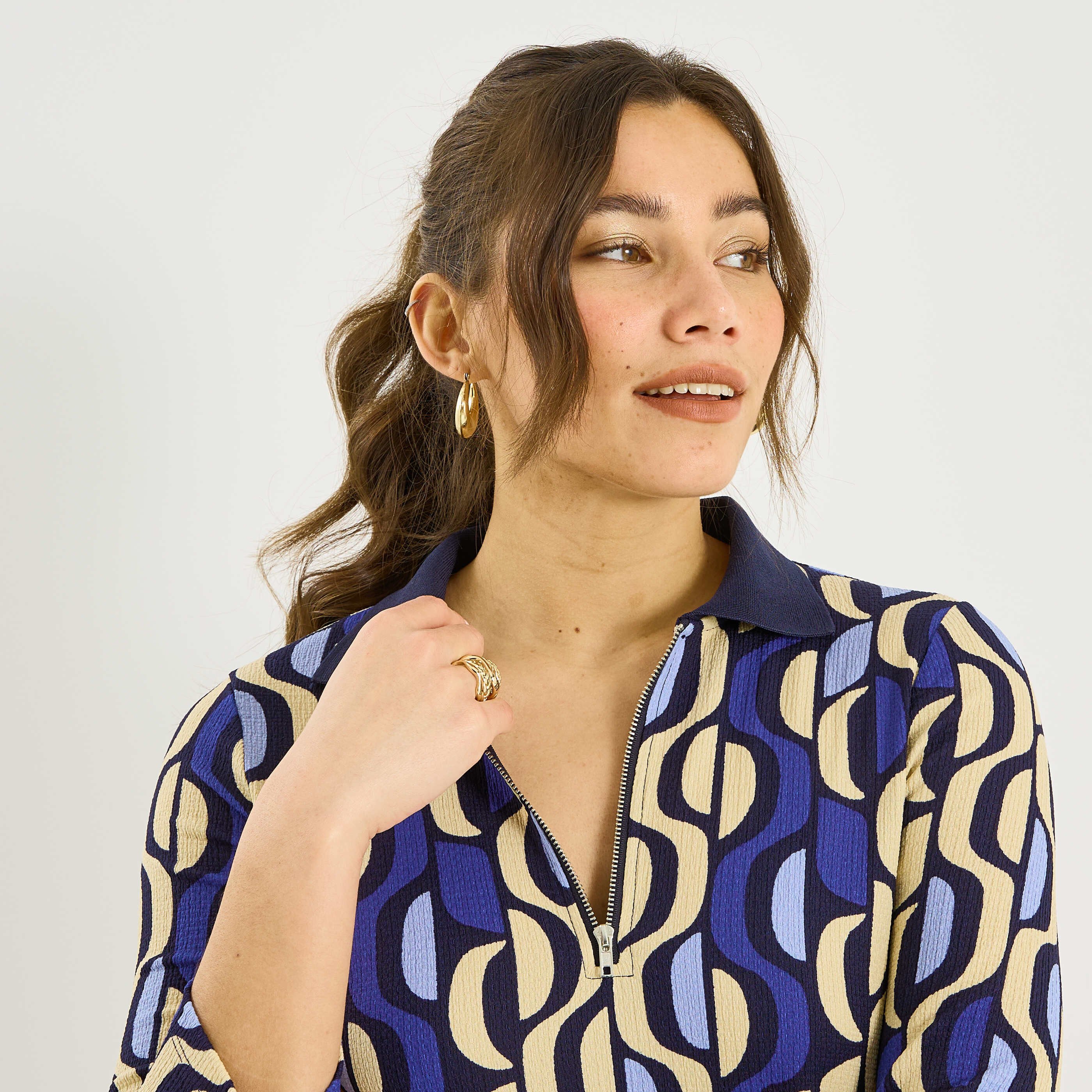 Robe courte en maille imprim&eacute;e 