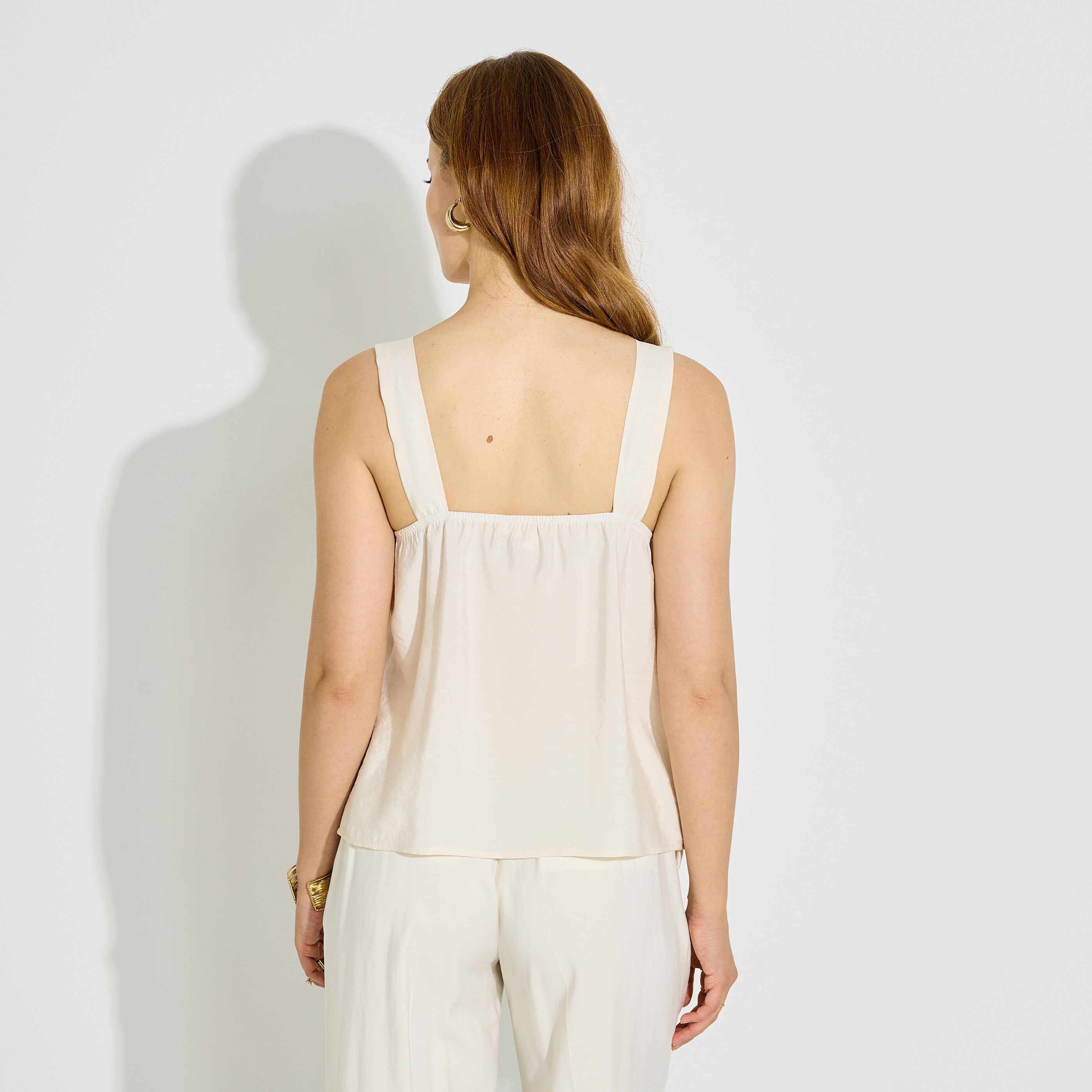 D&eacute;bardeur fluide &agrave; col carr&eacute; femme