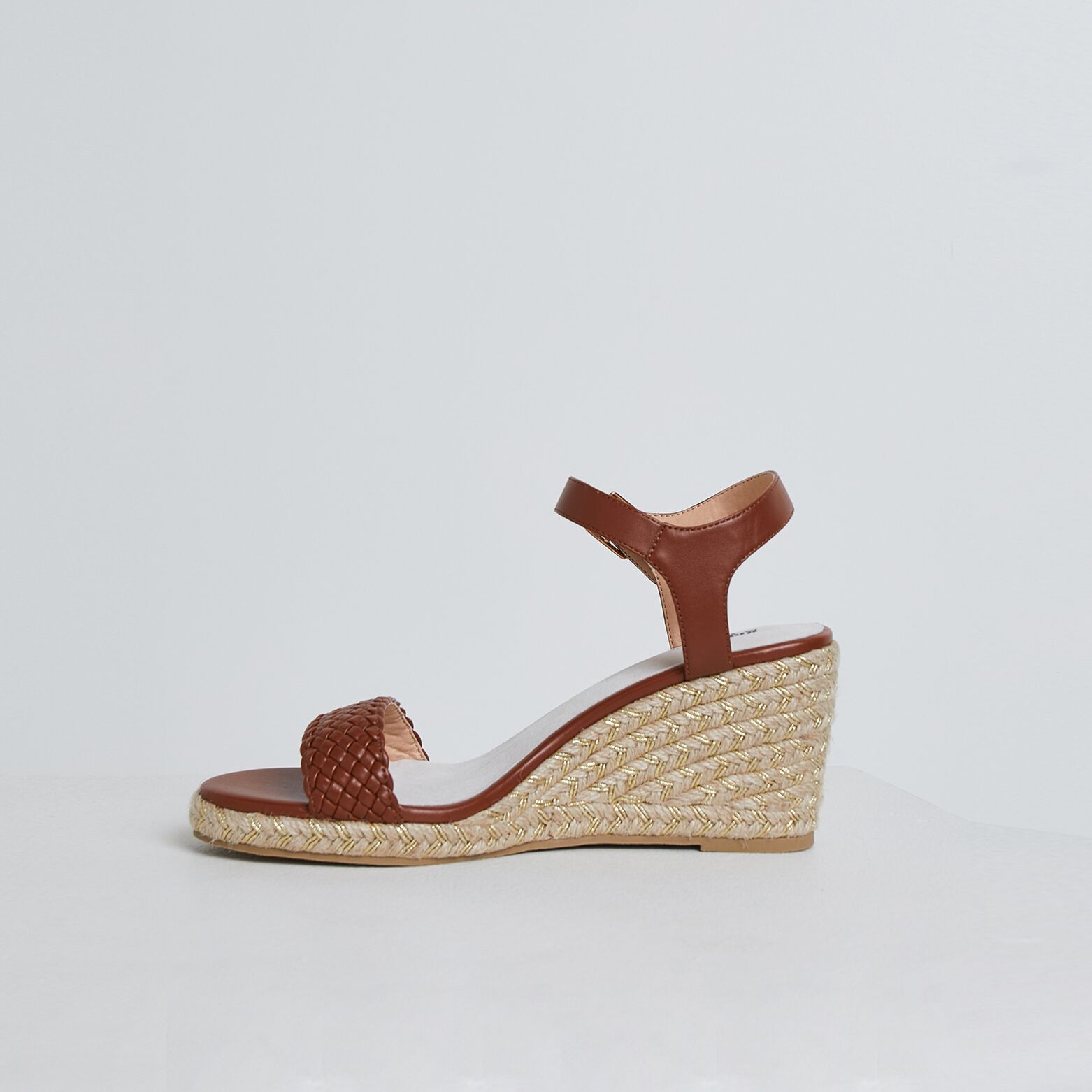 Sandales tressées femme