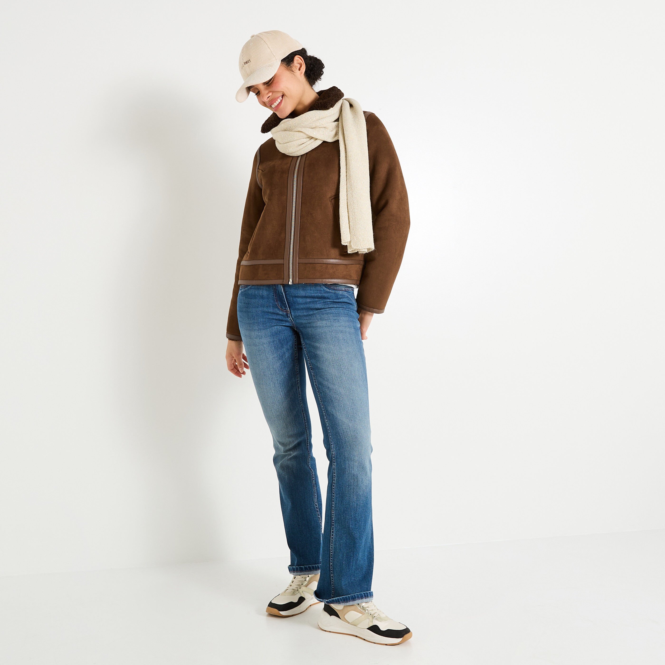 Blouson effet peau lain&eacute;e femme