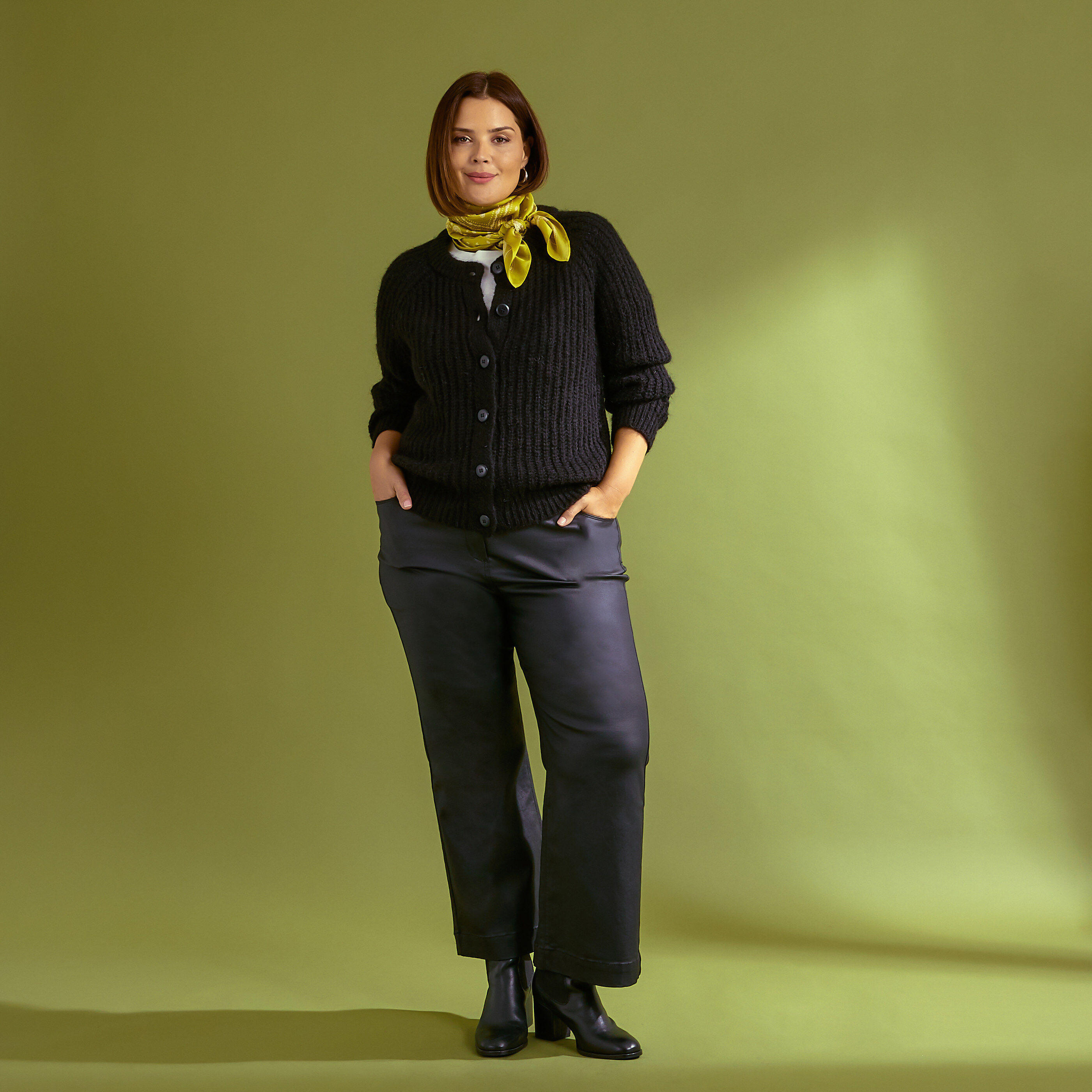 Gilet boutonn&eacute; femme