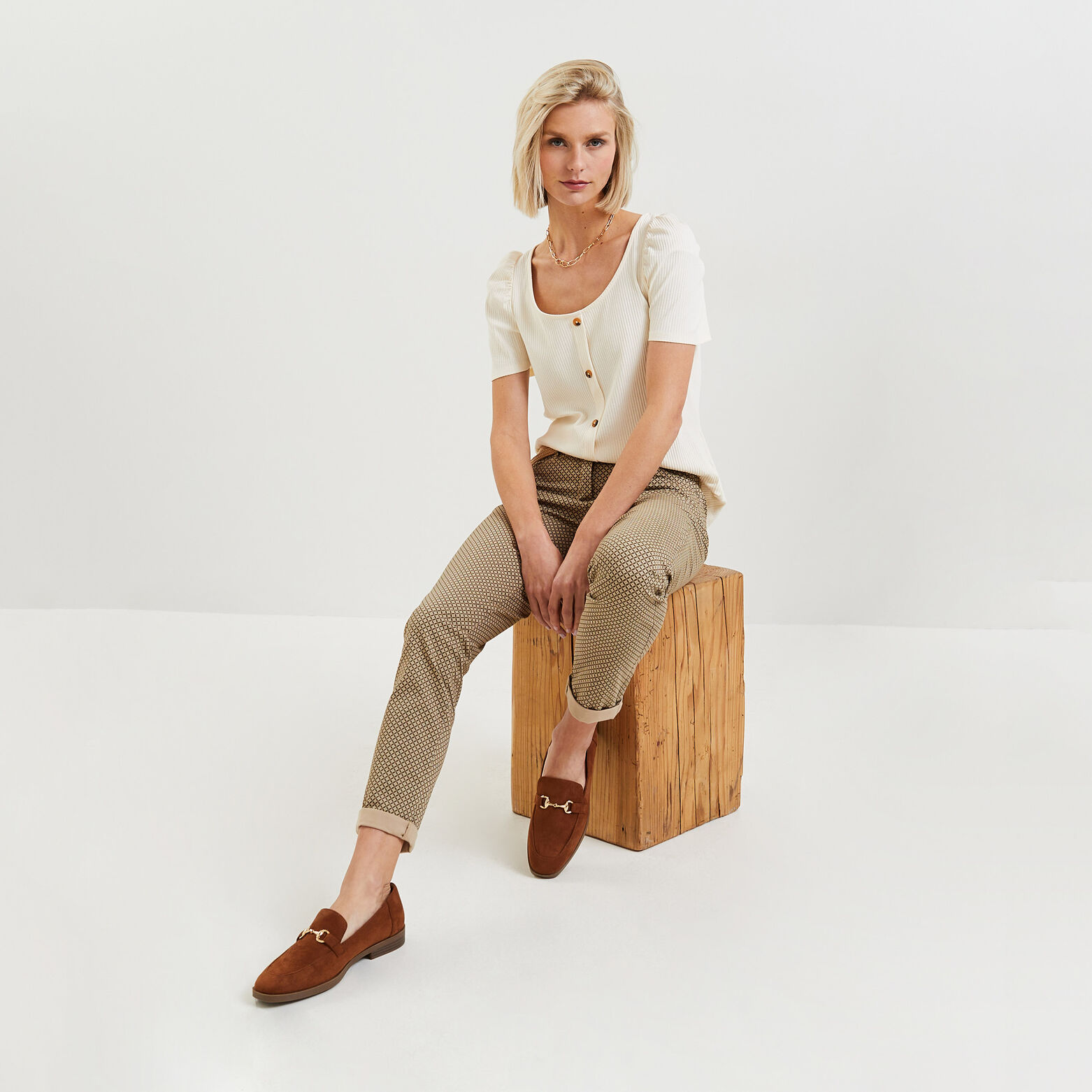 Pantalon chino imprimé femme