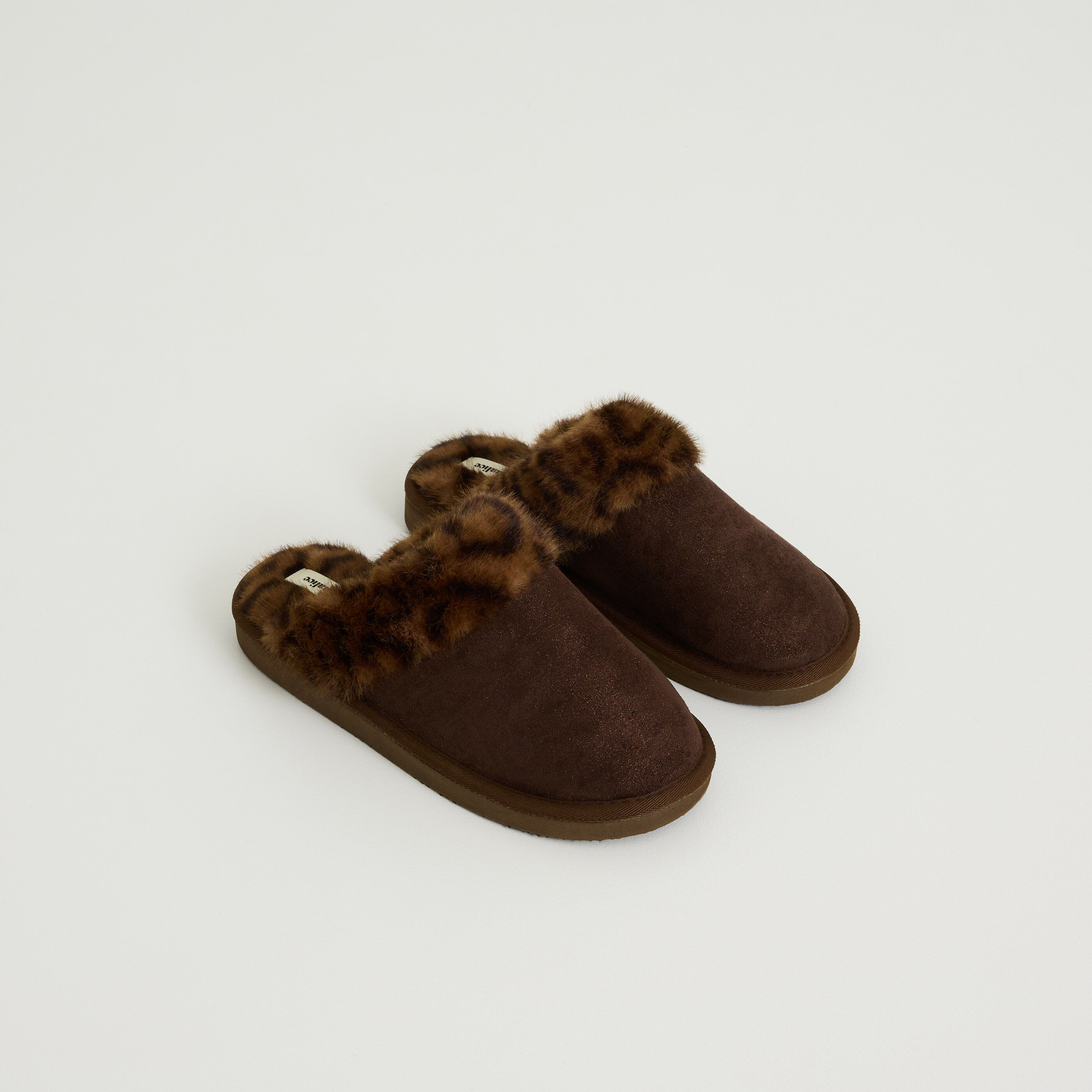 Chaussons imprim&eacute; l&eacute;opard femme