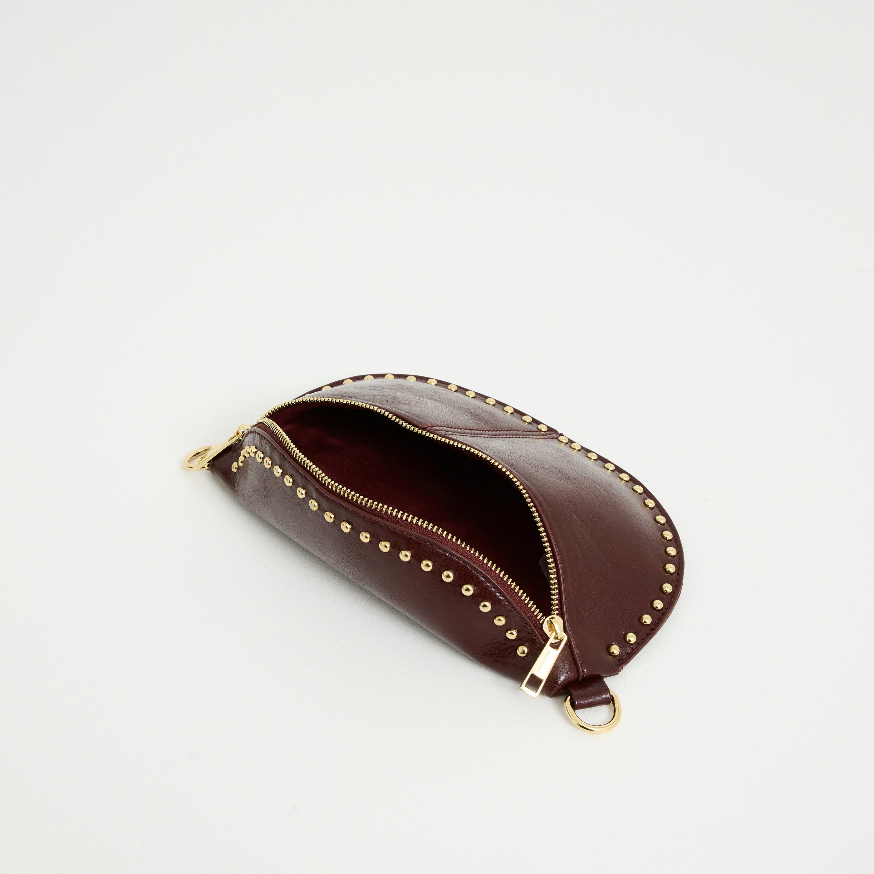 Sac banane clout&eacute; femme