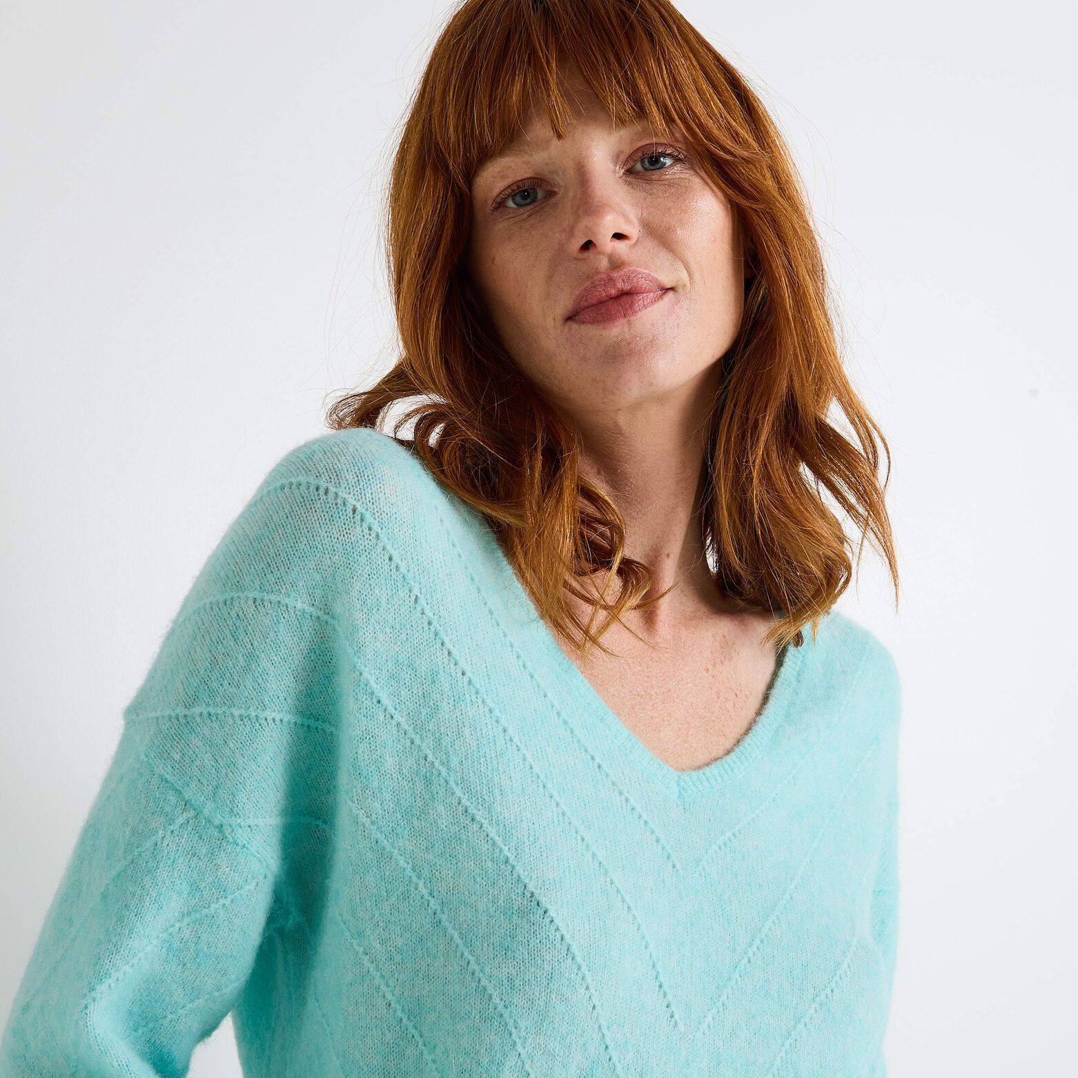 Pull col V femme