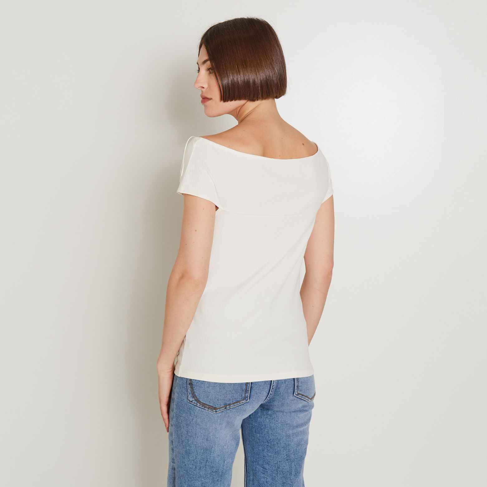 Tshirt large encolure femme
