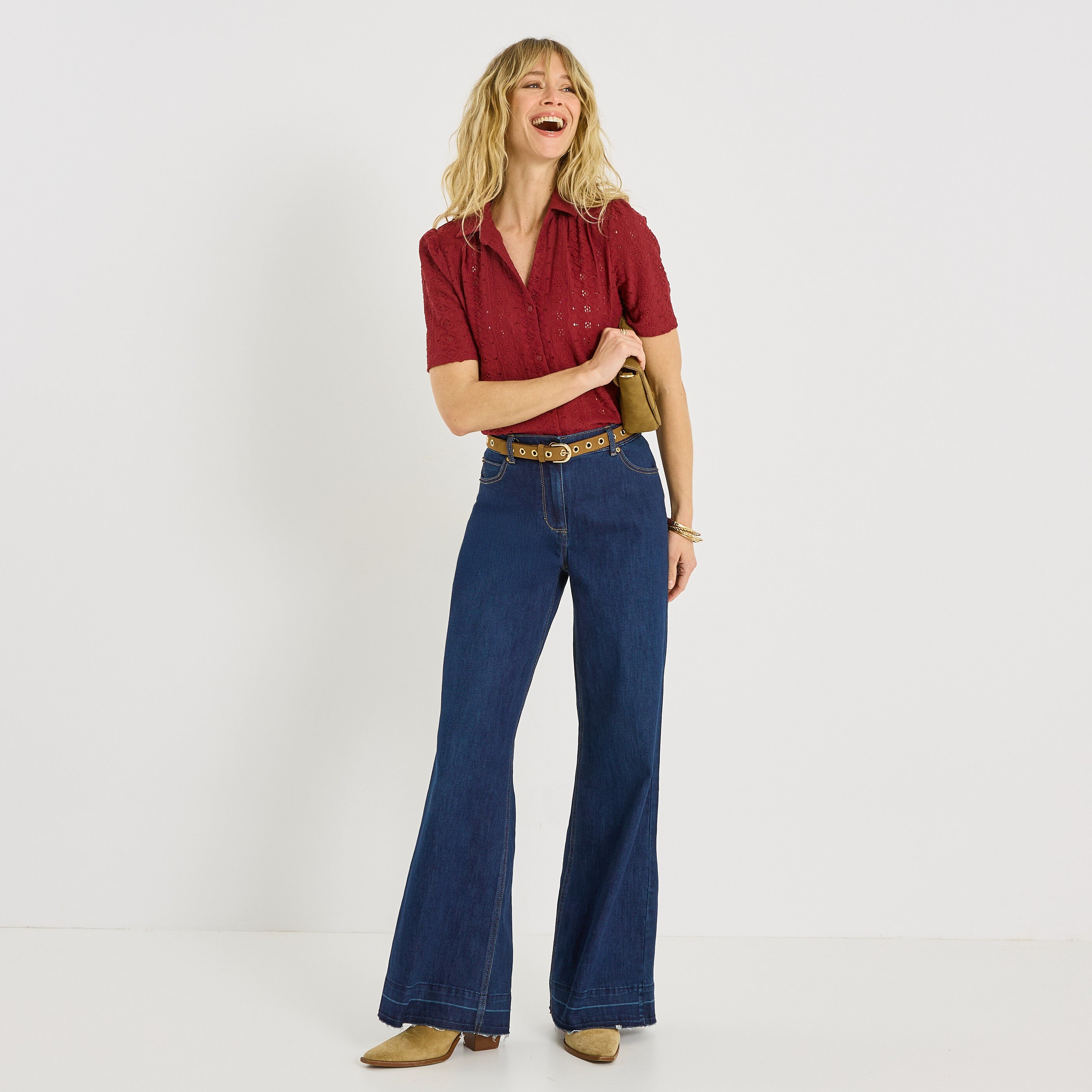 Chemise en maille ajour&eacute;e femme