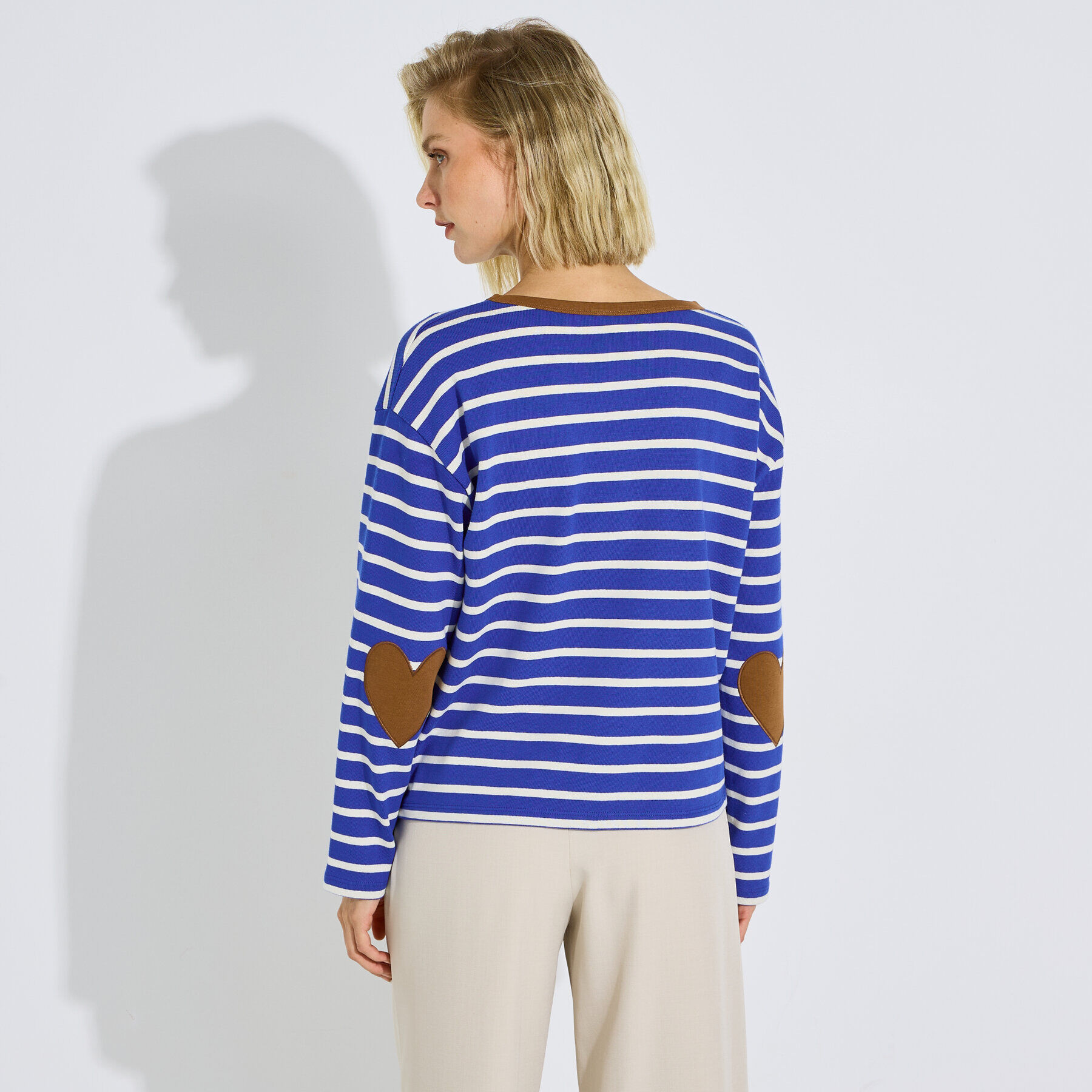 Tee-shirt ray&eacute; coudi&egrave;re c&oelig;ur femme