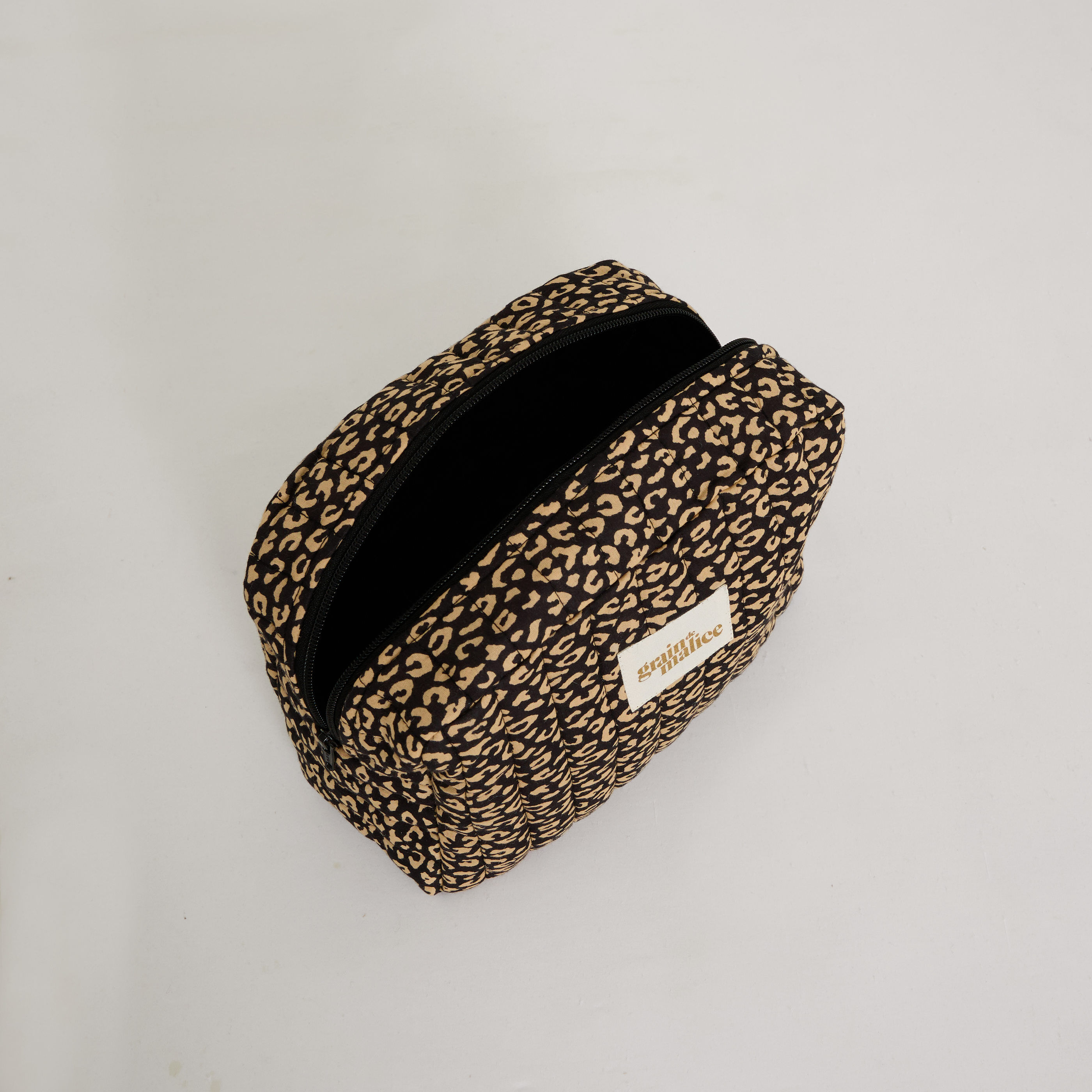 Trousse matelass&eacute;e imprim&eacute; l&eacute;opard femme