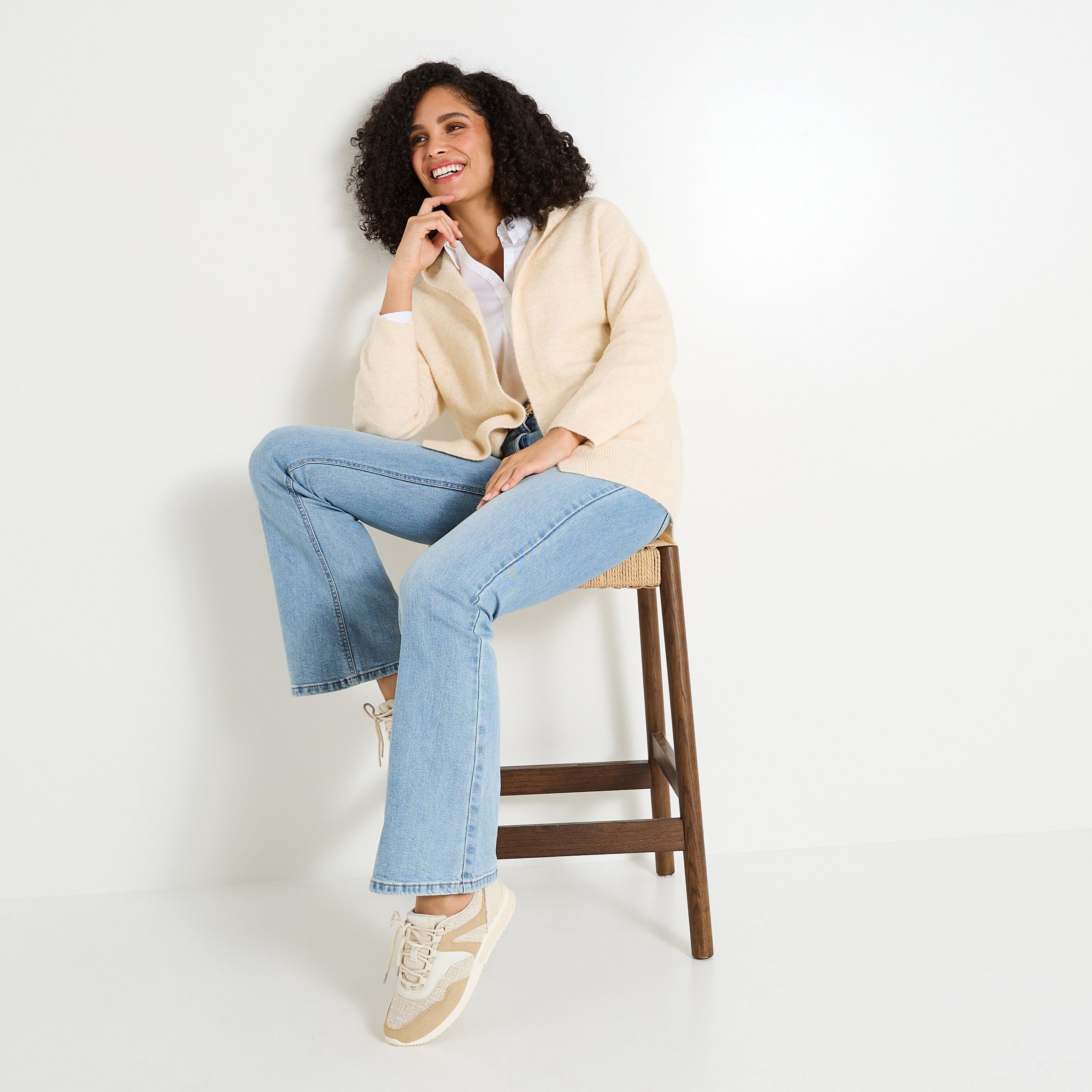 Gilet mi-long &agrave; capuche femme