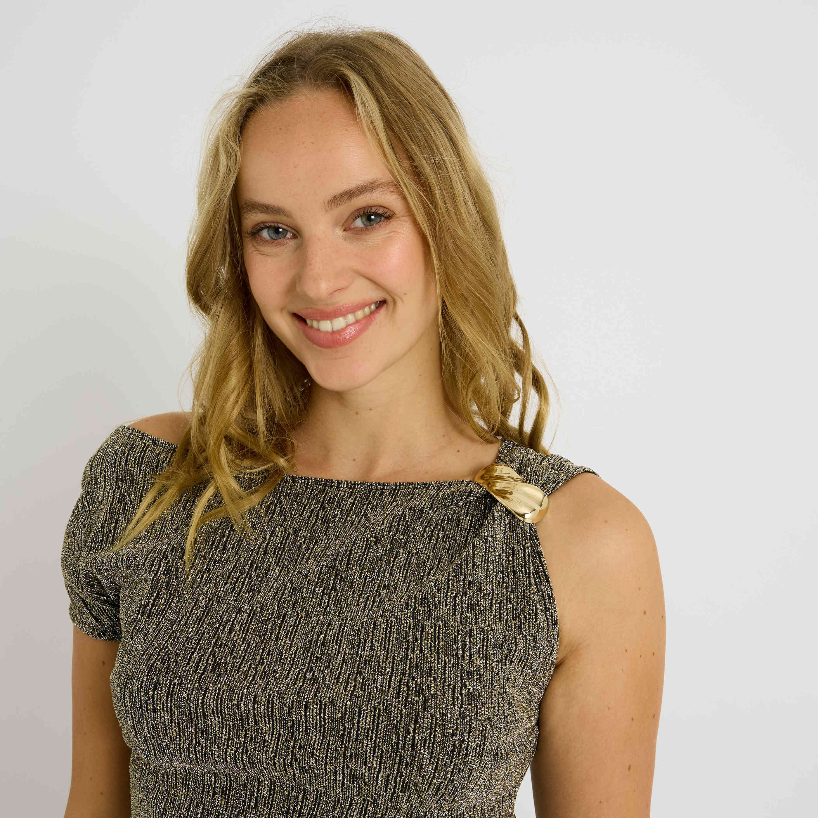 T-shirt uni asym&eacute;trique femme