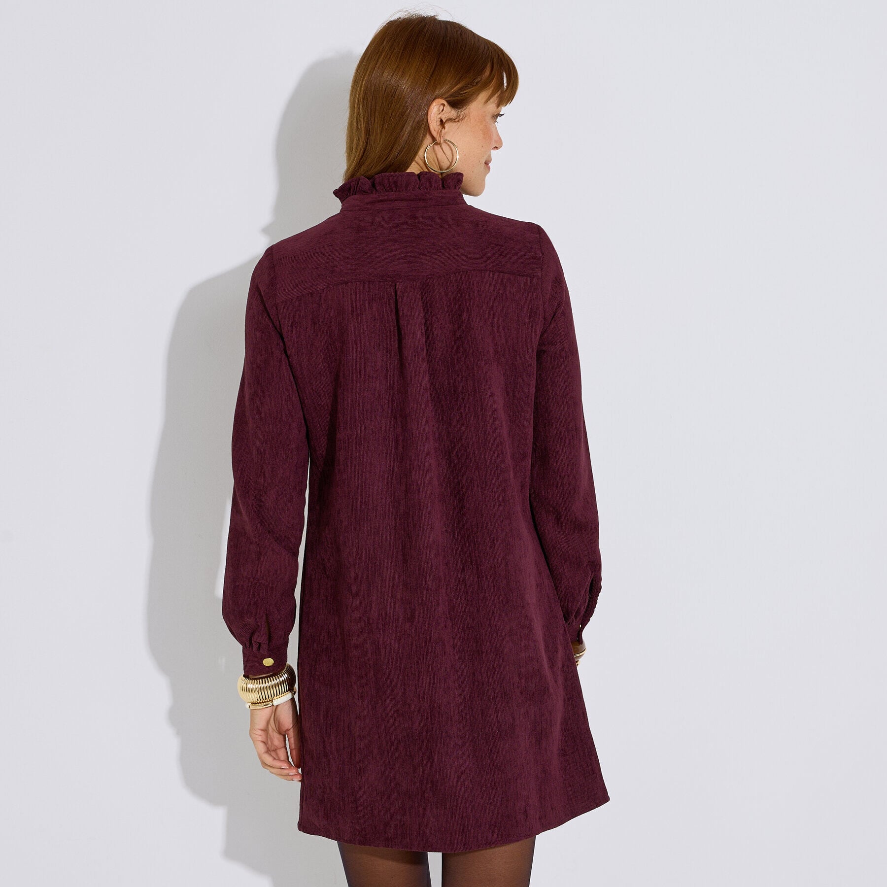 Robe velours c&ocirc;tel&eacute; col volant&eacute; femme