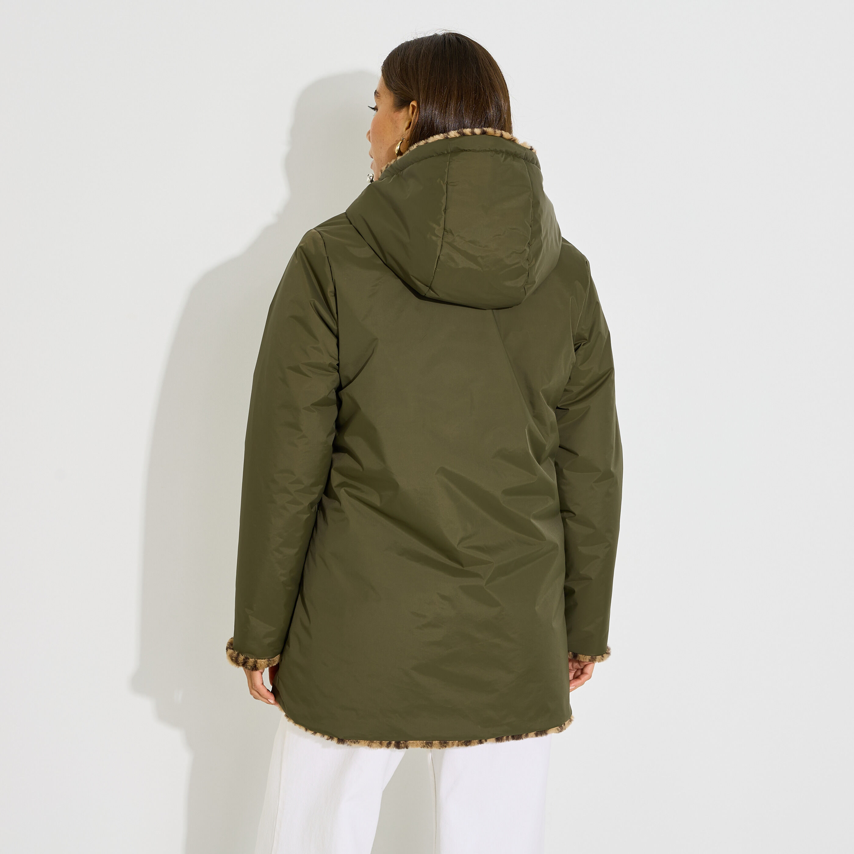 Manteau d'hiver mi-long &agrave; capuche femme