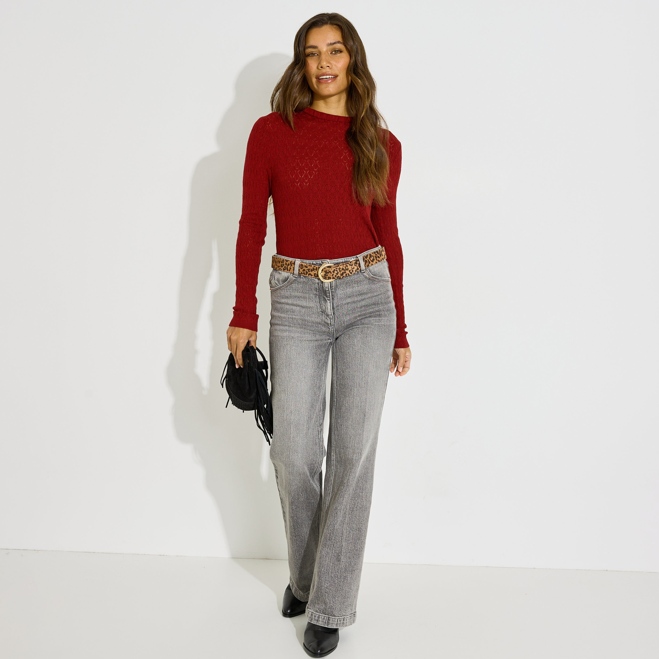 Pull maille ajour&eacute;e col montant femme